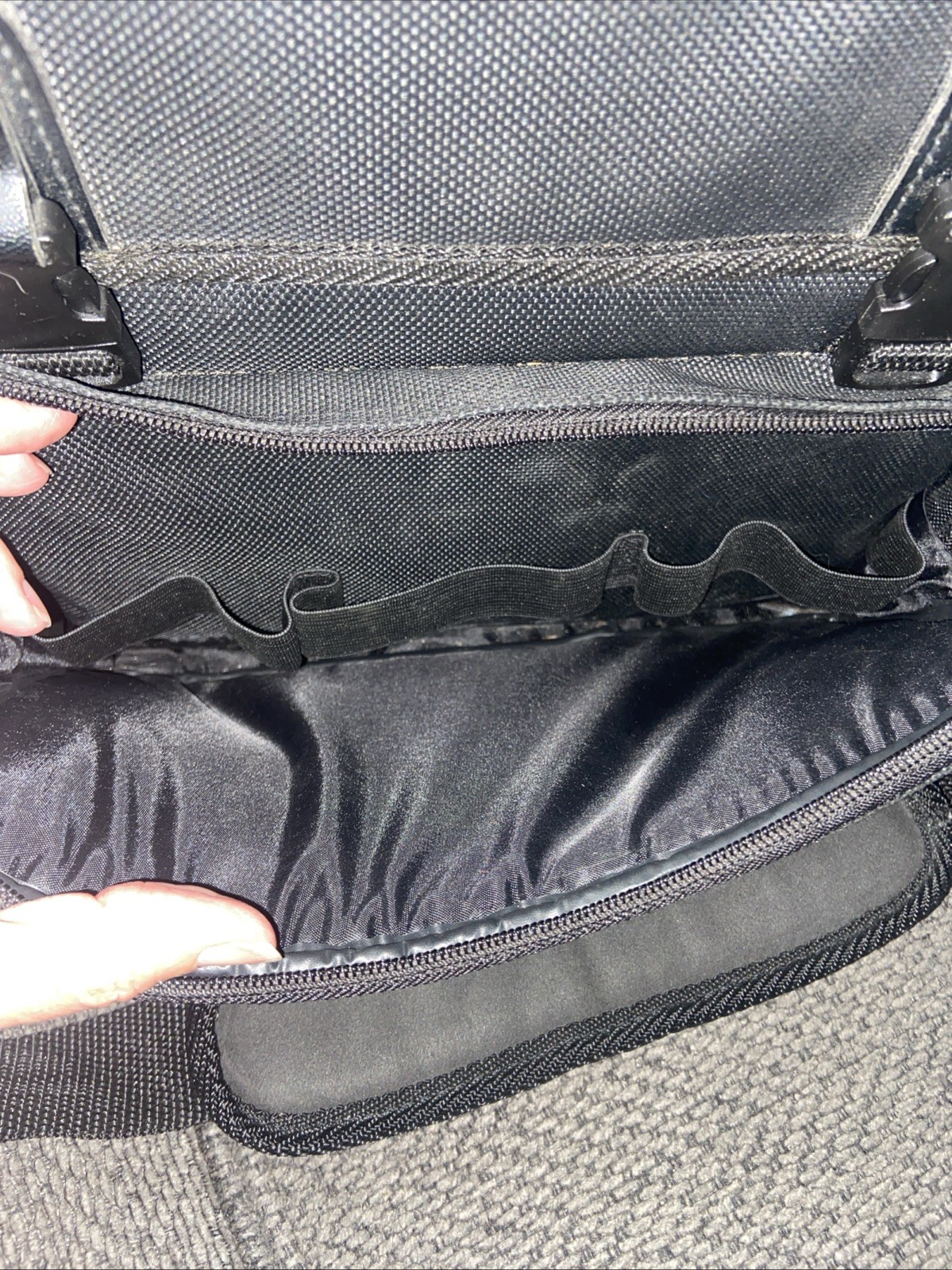 Nintendo 64 Black Nylon Padded Carrying Case with Partitions for Console & Games