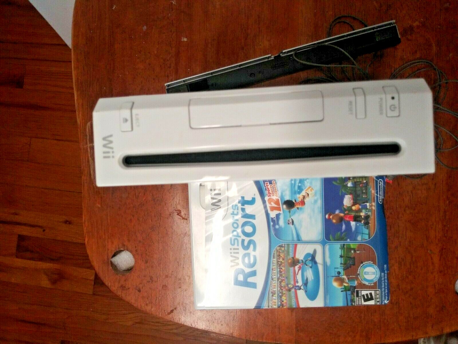 Nintendo Wii System Console Bundle 2 OEM Remotes & Nunchuks w/ Wii Sports Game