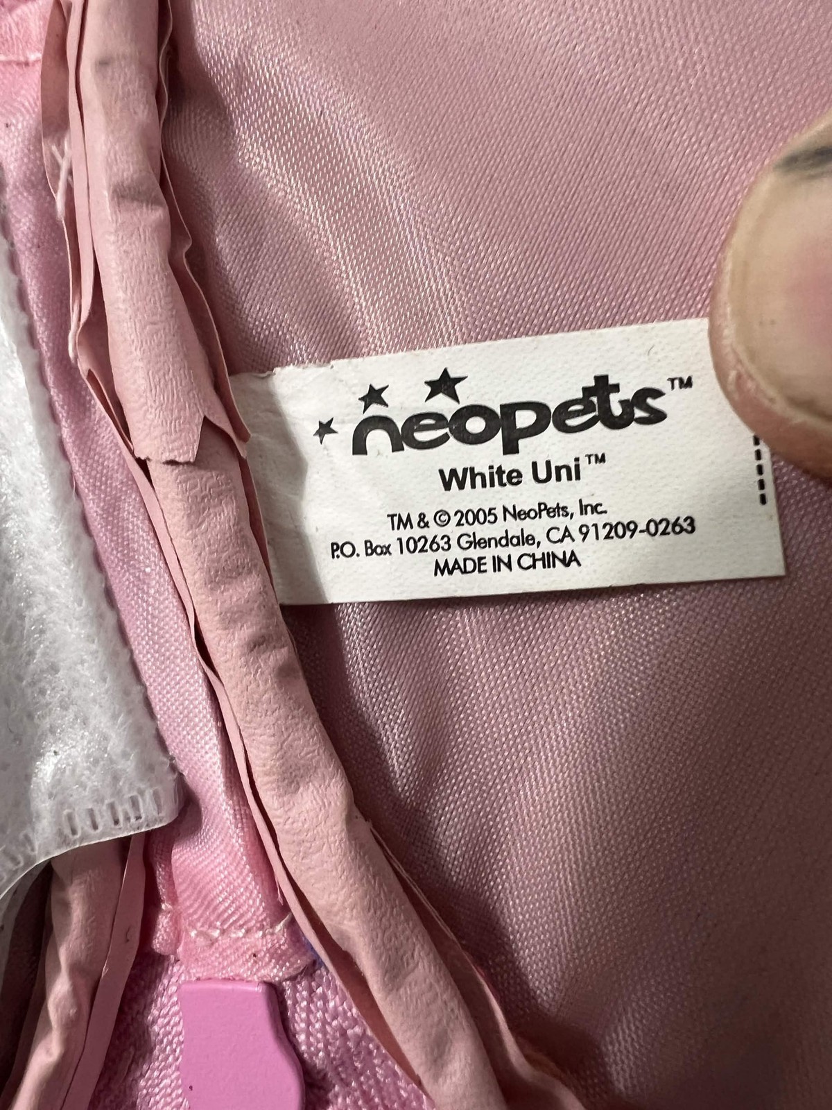 VINTAGE Neopets White Uni Pink Padded Round CD DVD Case 2005 Collectible