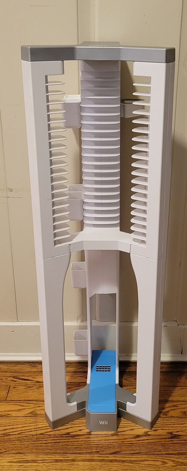 36” NINTENDO Wii Storage Tower Rack Tall Stand 20 Video Game Console Display