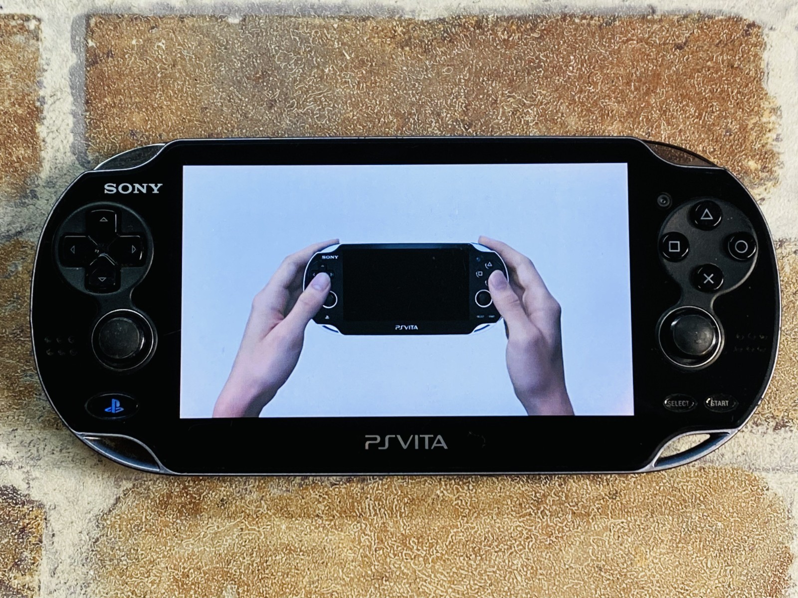 PS Vita PCH-1100 AB01 Crystal Black SONY Playstation 8GB Charger Tested No.2D