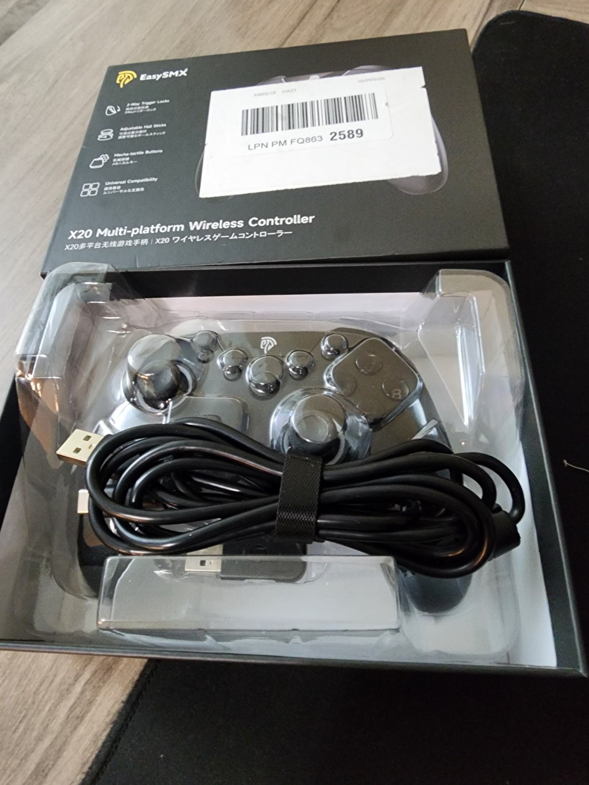EasySMX X20 Wireless Gaming Controller with RGB Backlit, 2-Stage Hall Effect Sti