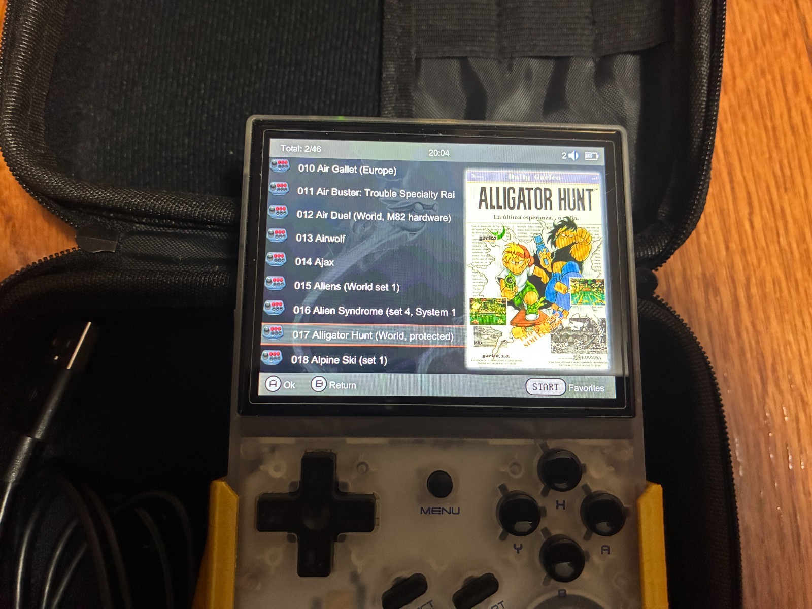 Anbernic RG35XX Retro Handheld Game Console, Dual OS 64GB, Case, 3D printed grip