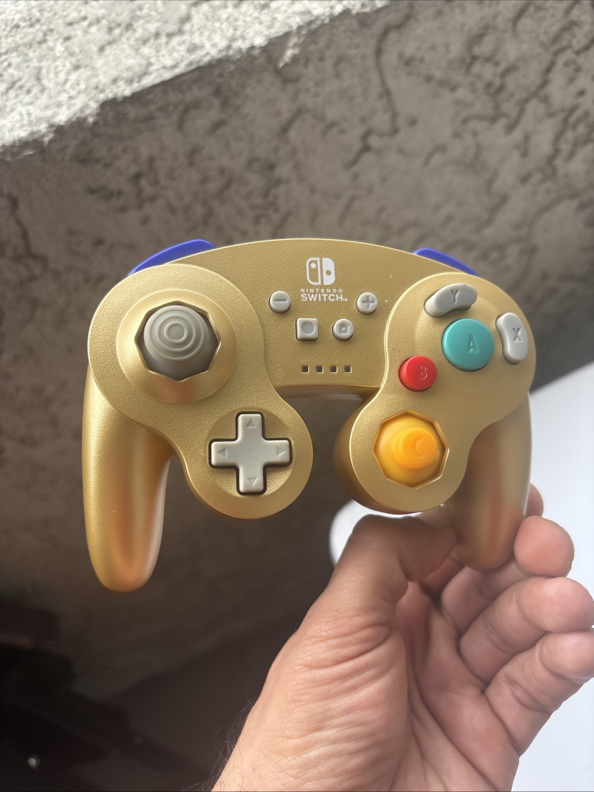 Nintendo Switch Controller GameCube Style Gold Turns ON Battery’s Not Included
