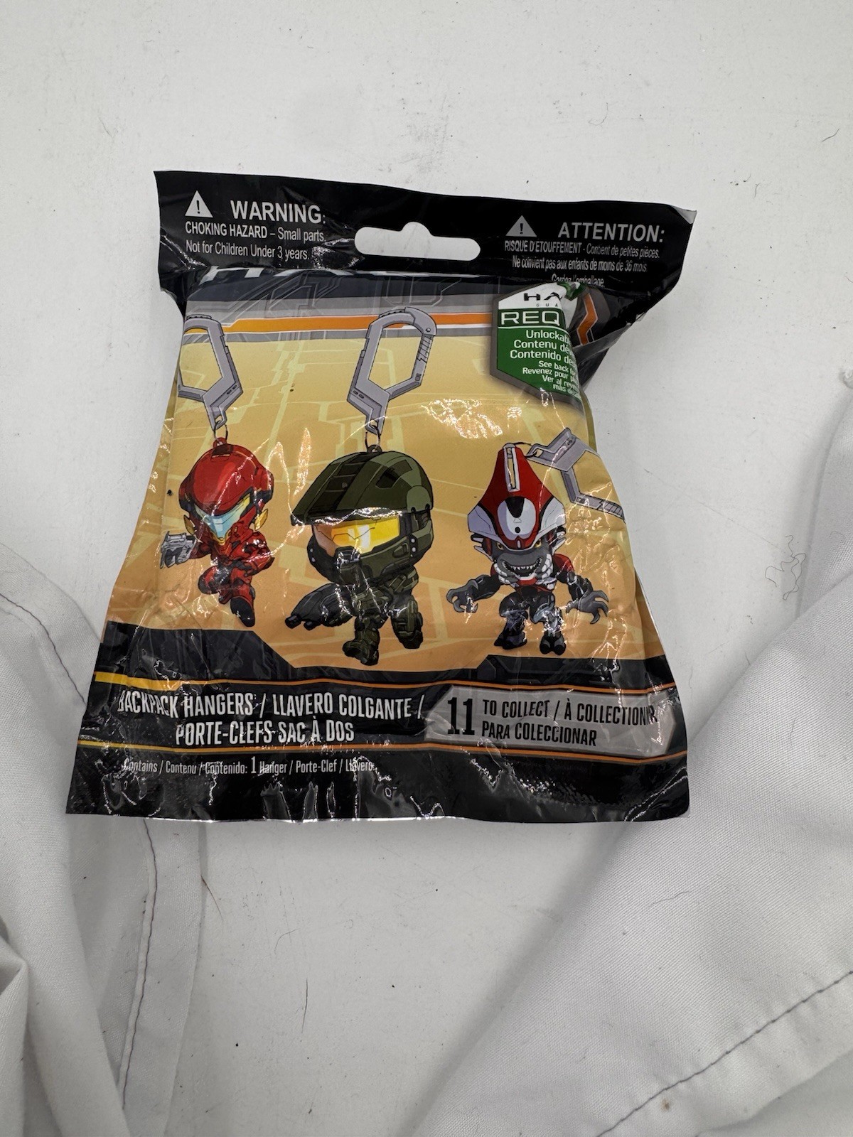 HALO 5 Backpack Hanger Clip Toy One Random Clip On Ornament Key Chain Random PAC