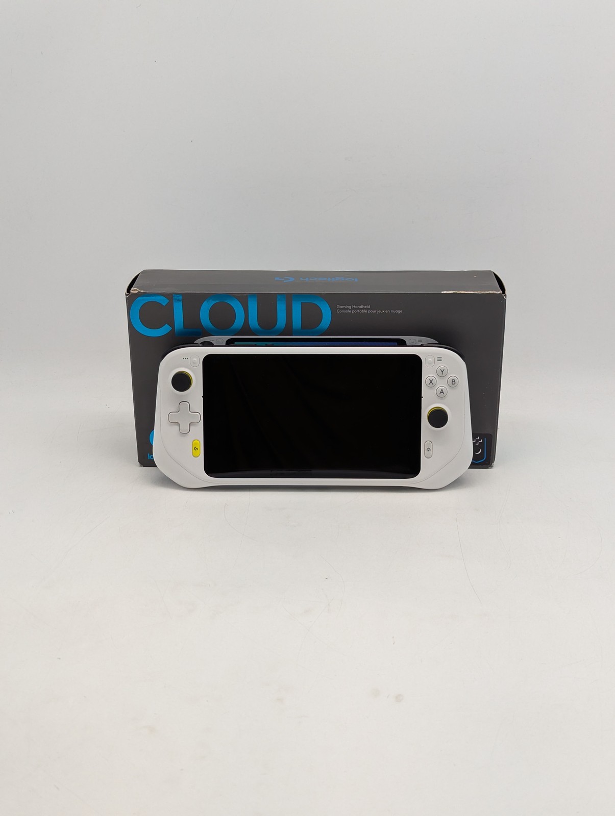 Logitech G Cloud Gaming Handheld Console 7″ 1080p Display | White 940-000198