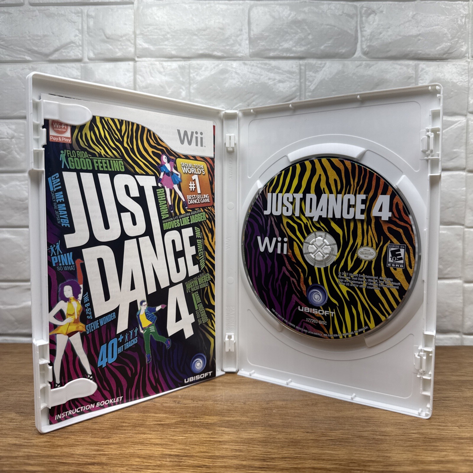 Just Dance 4 & Just Dance Kids Bundle (Nintendo Wii, 2012) CIB Tested Working