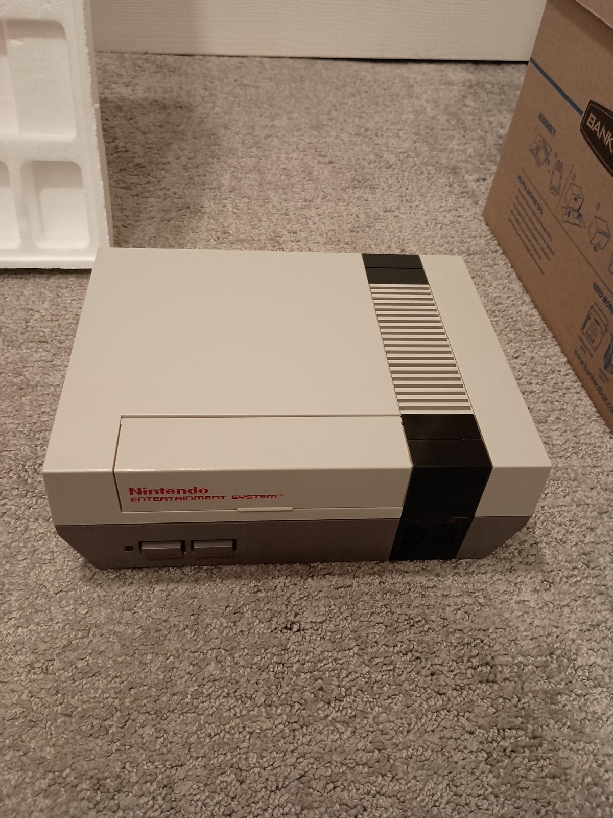 Nintendo Entertainment System Action Set Console Bundle – Great Shape!