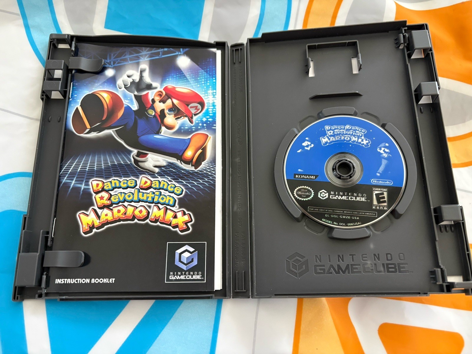 Dance Dance Revolution: Mario Mix with Wii Dance Pad. Tested and Working
