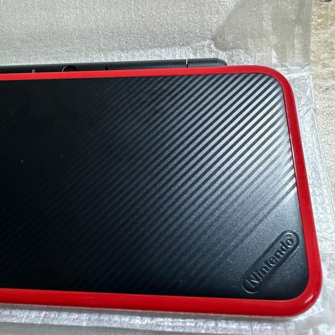 Nintendo New 2DS LL Mario Kart 7 Pack Complete in Box Near Mint 6923