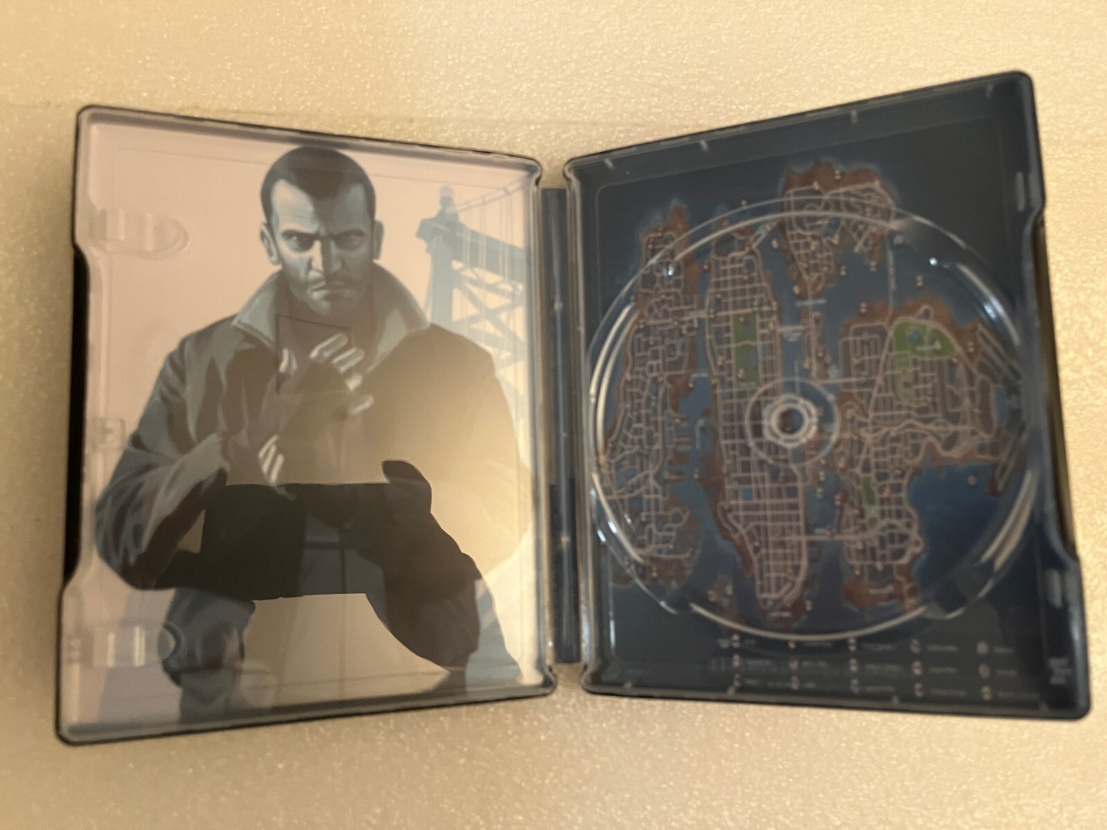 Grand Theft Auto: IV Custom-Made G2 Steelbook Case PS4/PS5/XBOX (NO GAME)