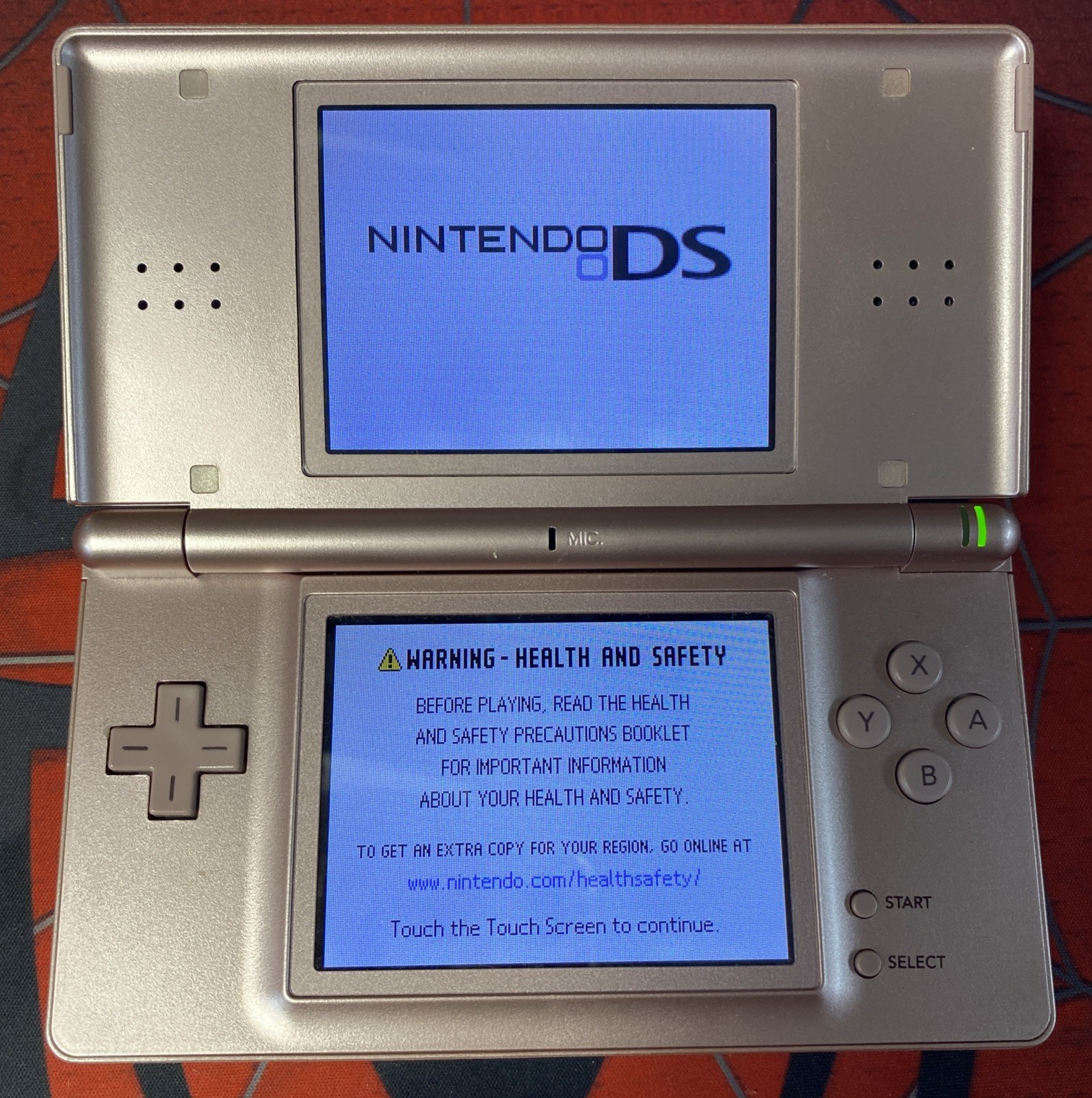 Nintendo DS Lite USG-001 – Metallic Pink *Very Nice*