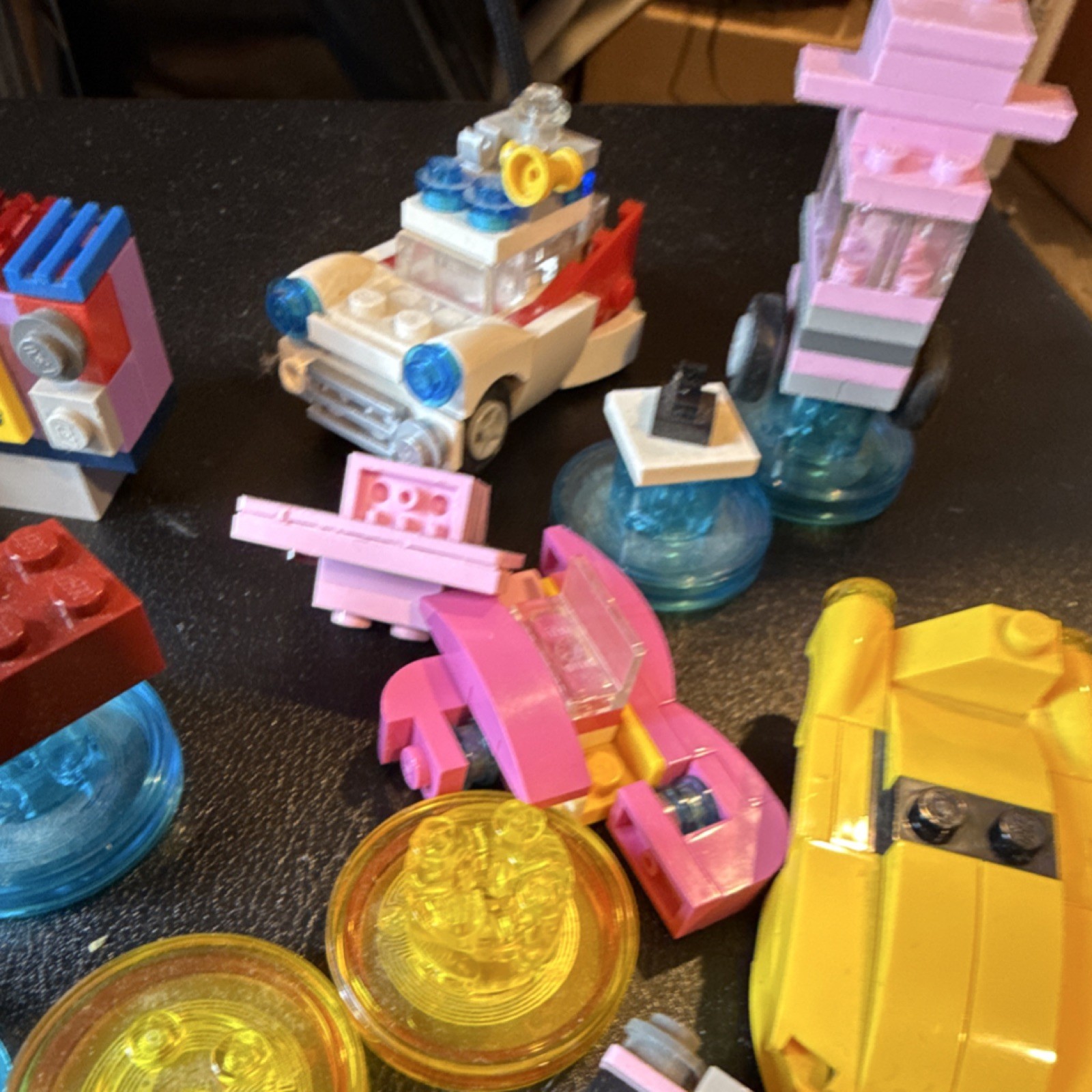Lot of 11 LEGO Dimensions Toy Tag Bases & Builds (2015)