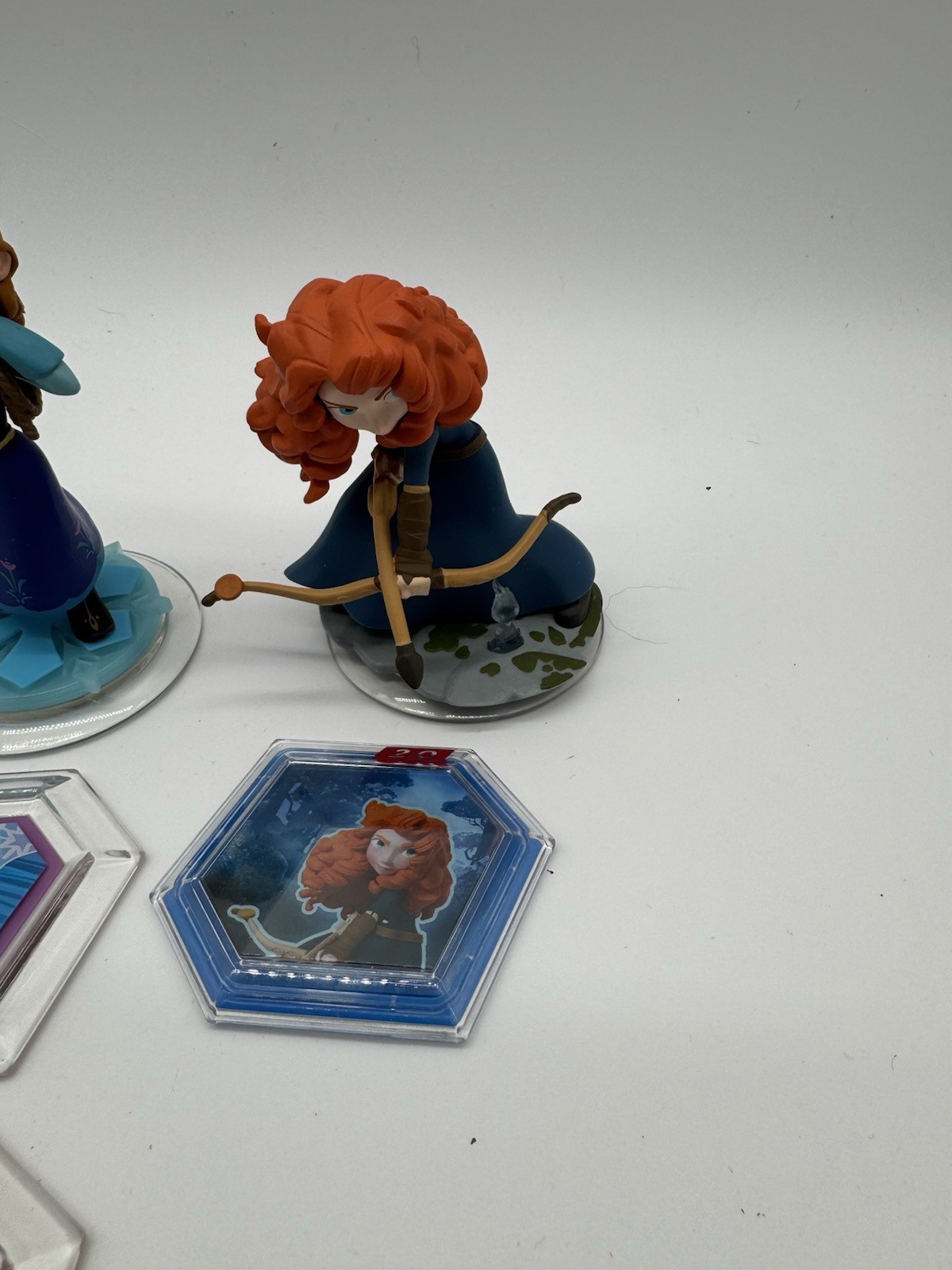 Disney Infinity Figures Lot Elsa Anna Merida Stitch + Power Discs Bundle