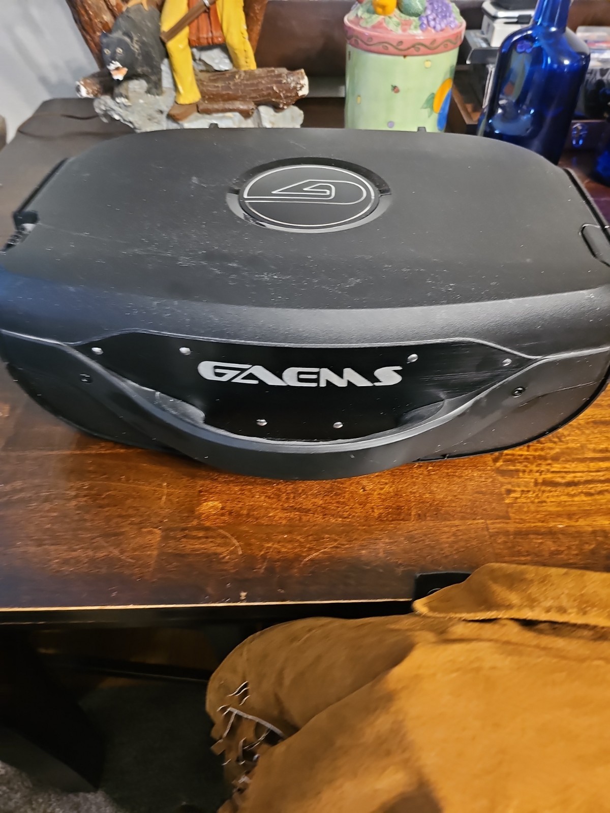 GAEMS G190 Vanguard Portable Gaming Case 19″ Monitor with Power and HDMI Remote