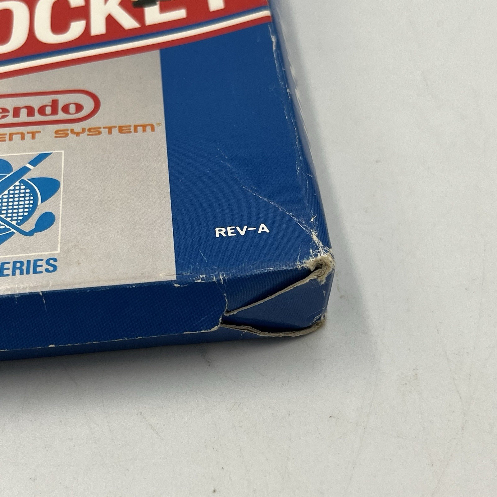 Original NES Nintendo ICE HOCKEY Game w/ Box Tested And Working
