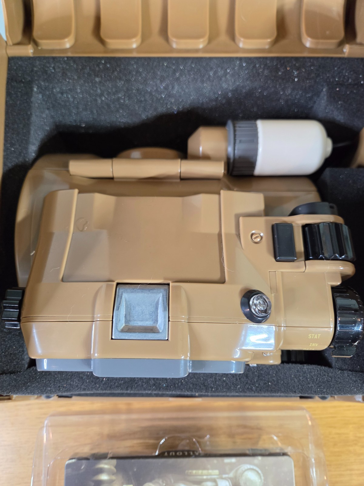 Bethesda Fallout 4 Pip-Boy Edition Limited Edition Replica for Xbox One