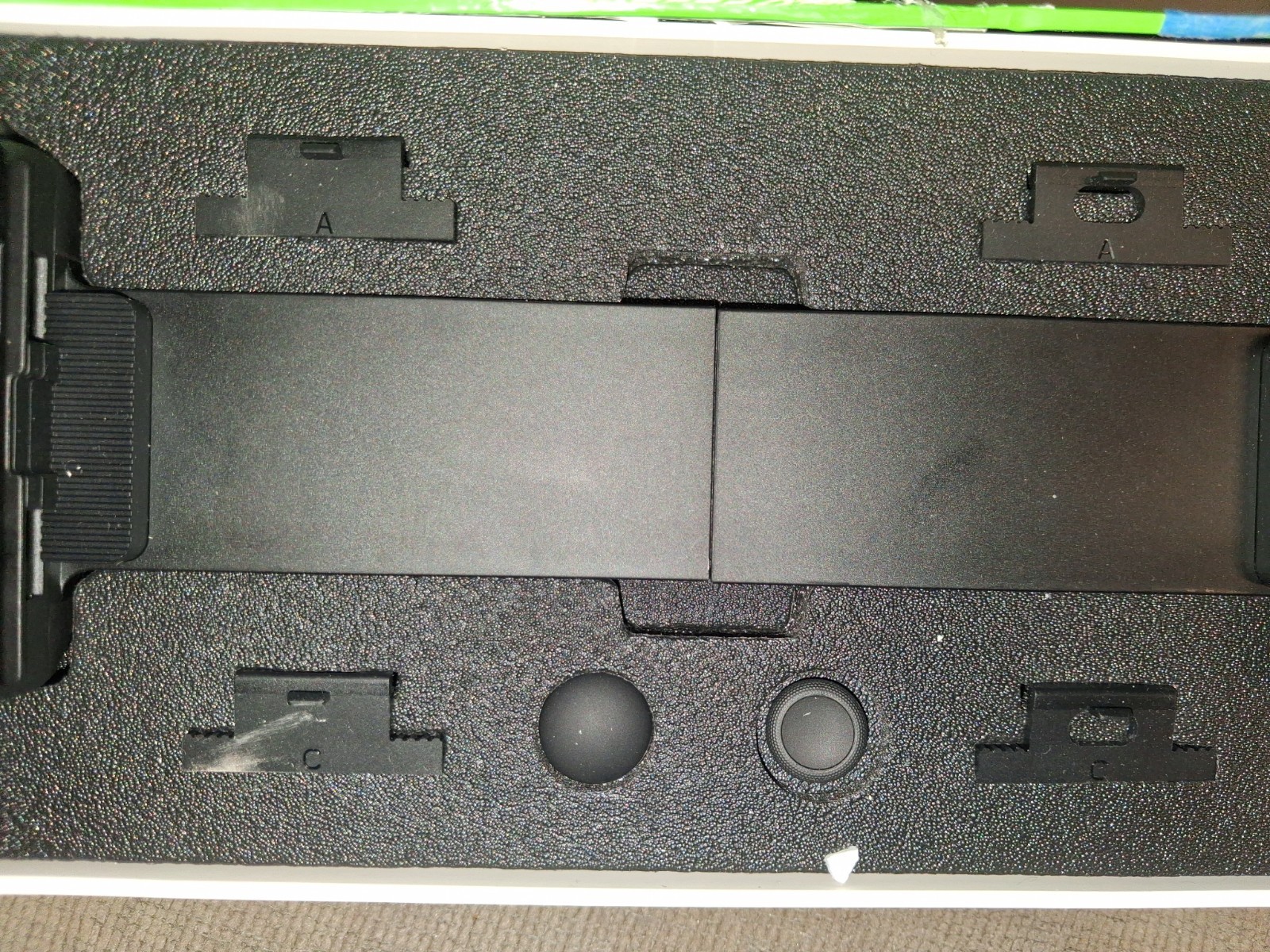 New Razer Kishi V3 Pro XL USB-C Mobile Controller for iPad/Android Tablet- NEW