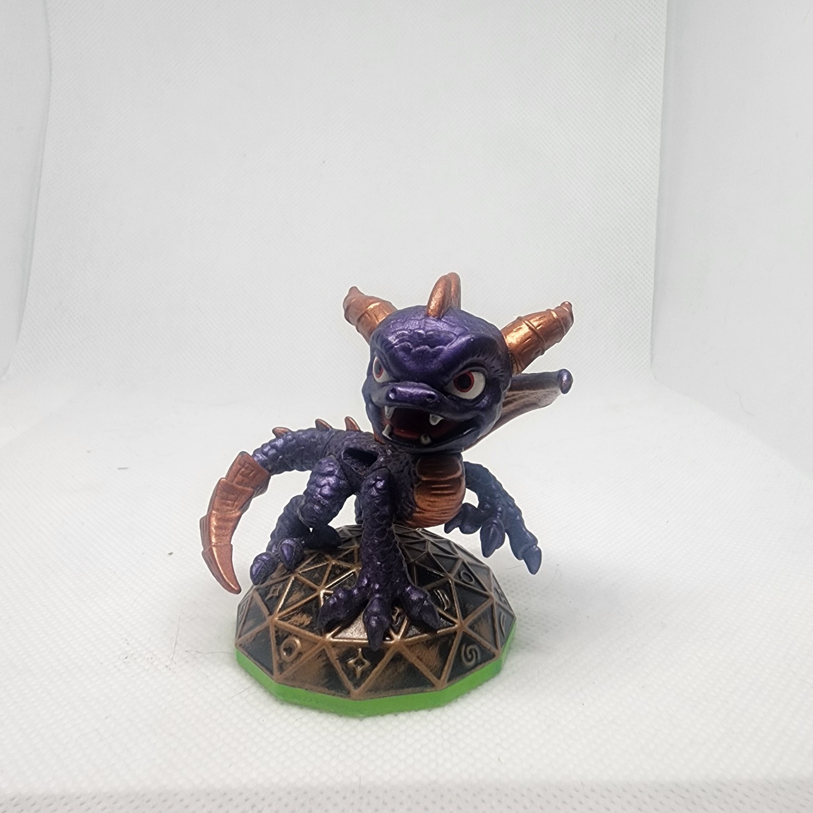 Skylanders Giants Series 2 Spyro Toys To Life Figure 2012