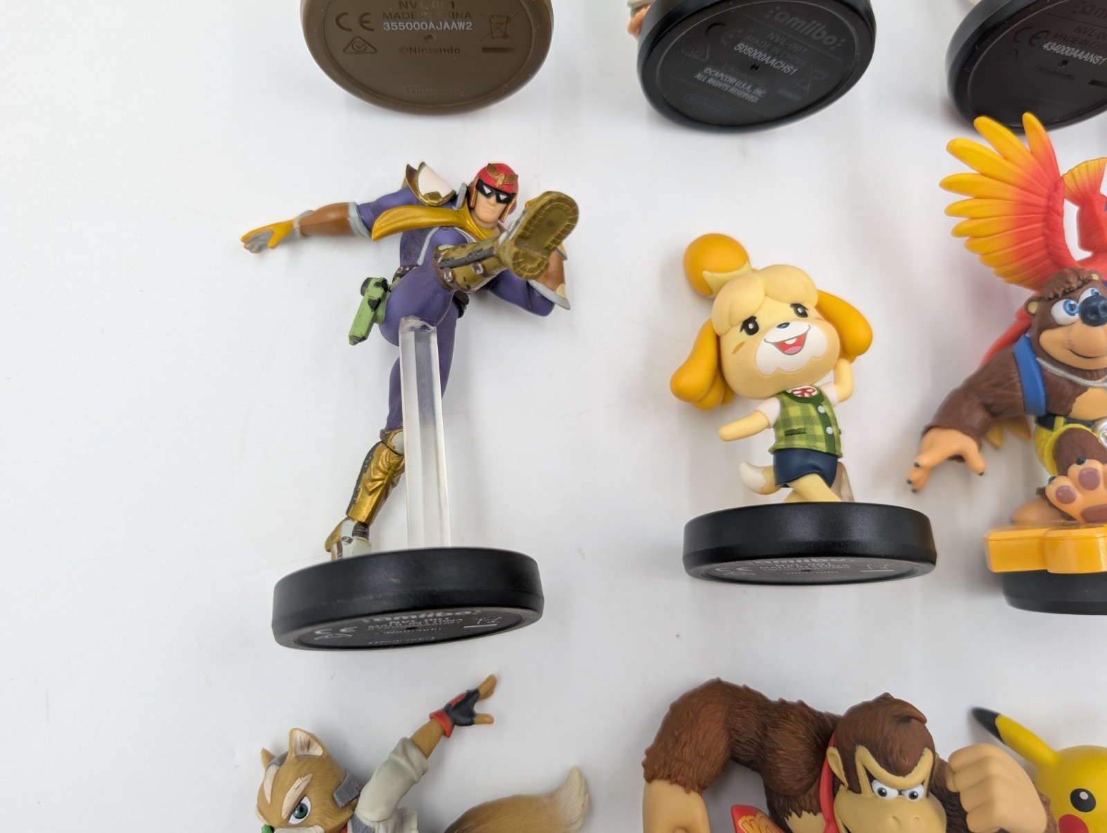 Lot of 15 Assorted Amiibo Super Smash Bros. Characters (260152)