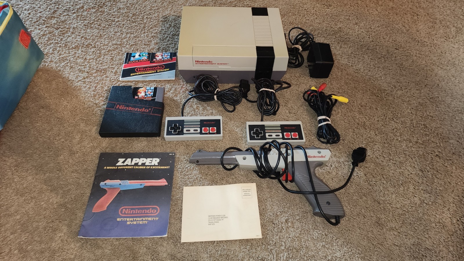 Console Nintendo NES Classic MATTEL VERSION Canada Bundle