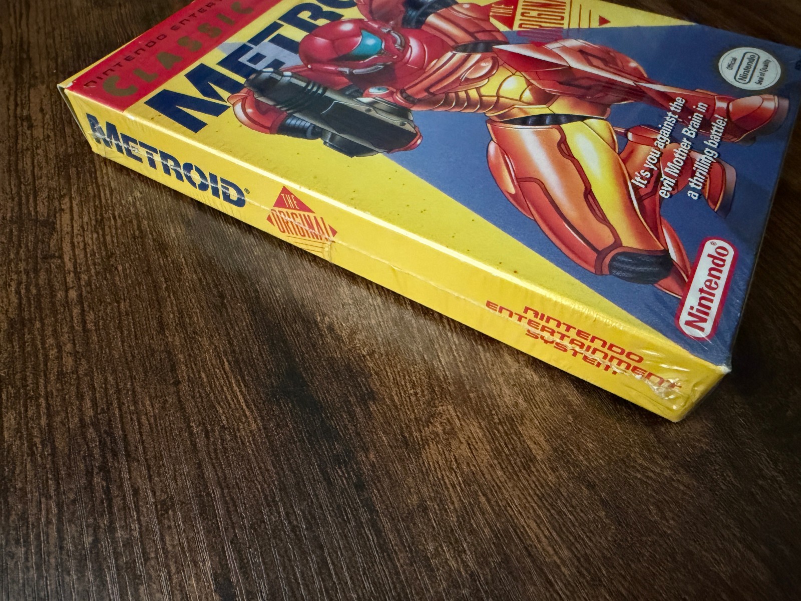 oval seal Metroid yellow complete in box seal nintendo nes factory MINT