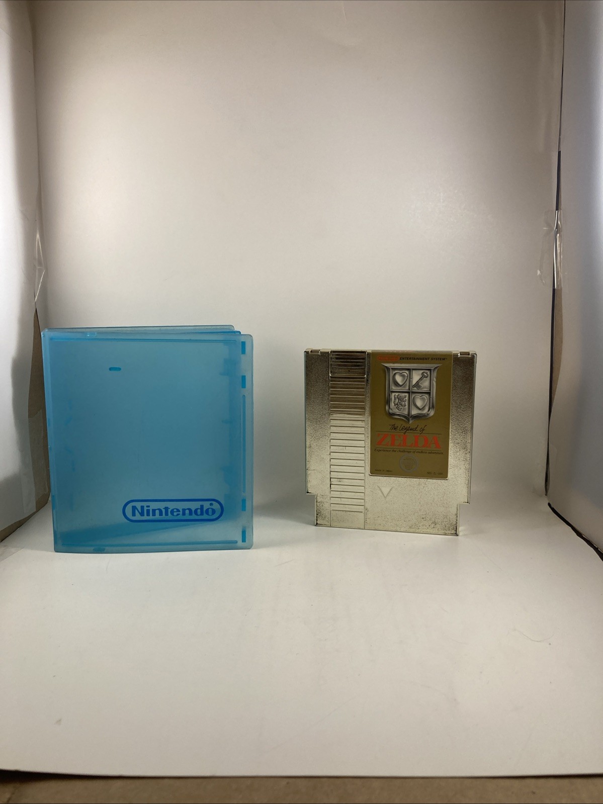 Nintendo NES the Legend of Zelda Game Tested Gold Cartridge And BlueStorage Case