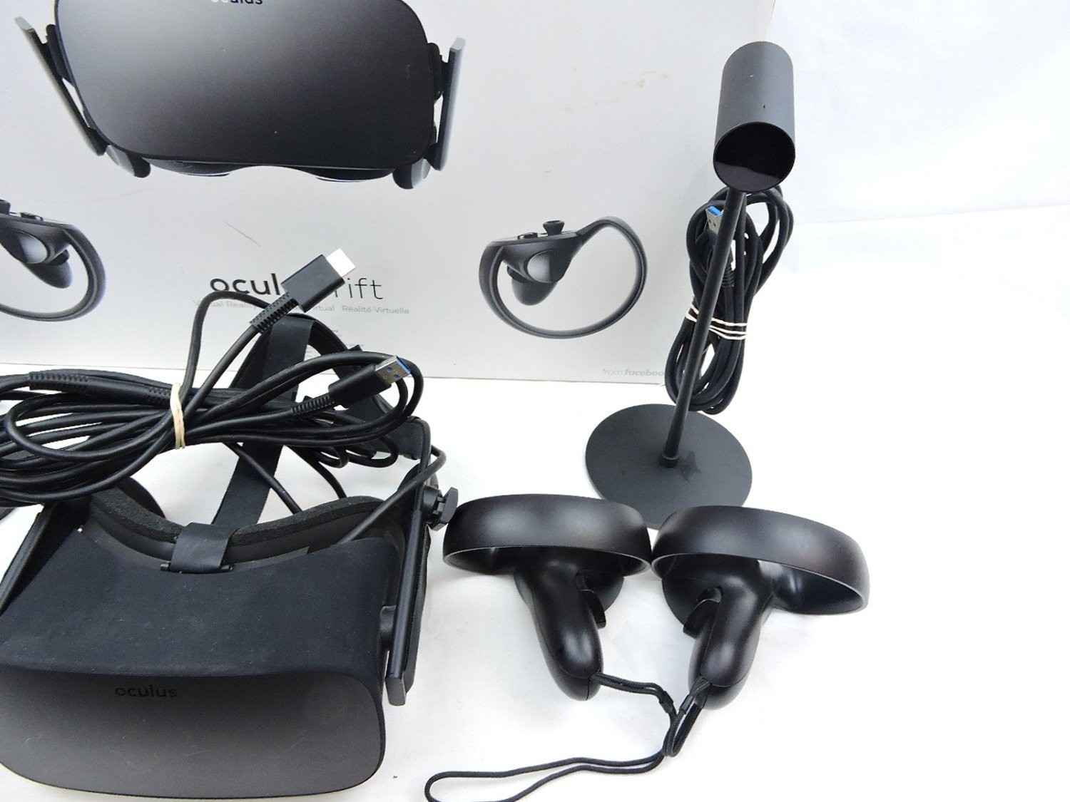 Boxed Like New Oculus Rift CV1 VR Headset with Controllers and Tracking Sensors