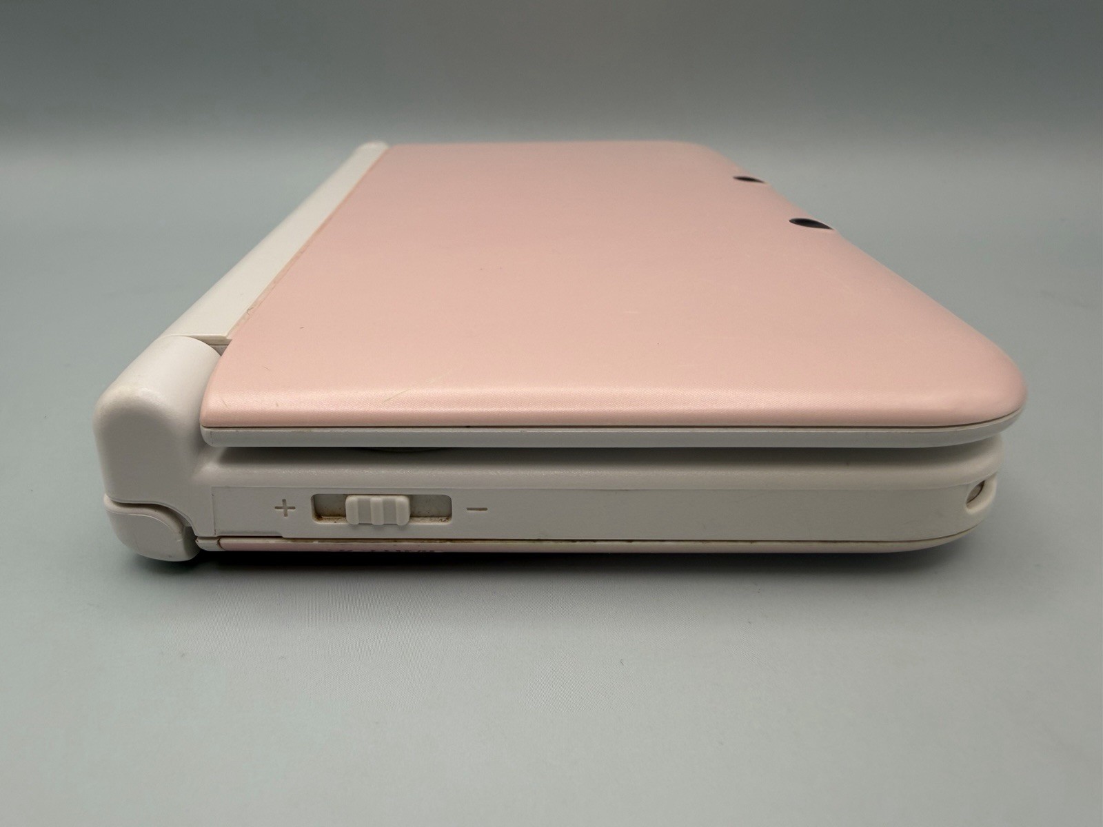 Nintendo 3DS XL LL Pink and White Handheld Console with new charger
