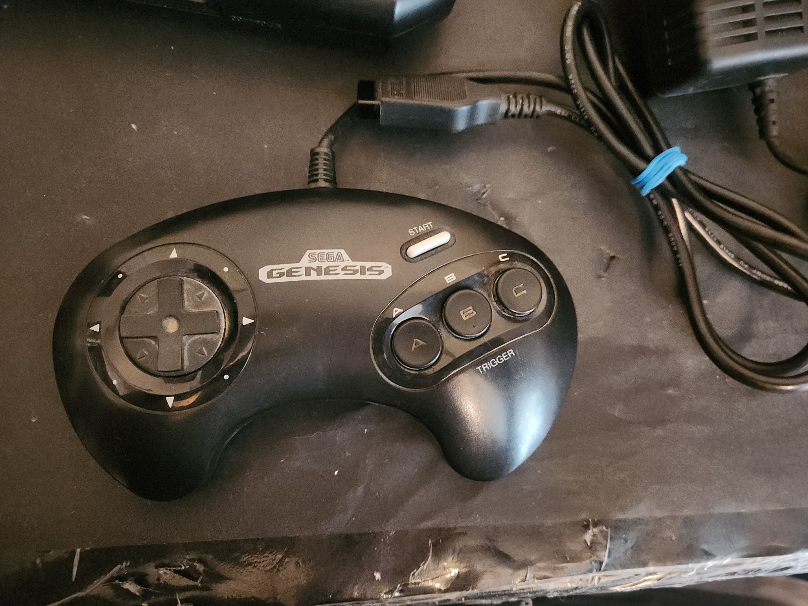 SEGA Genesis Model 2 MK-1631 With Cords And OEM Controller Tested Works