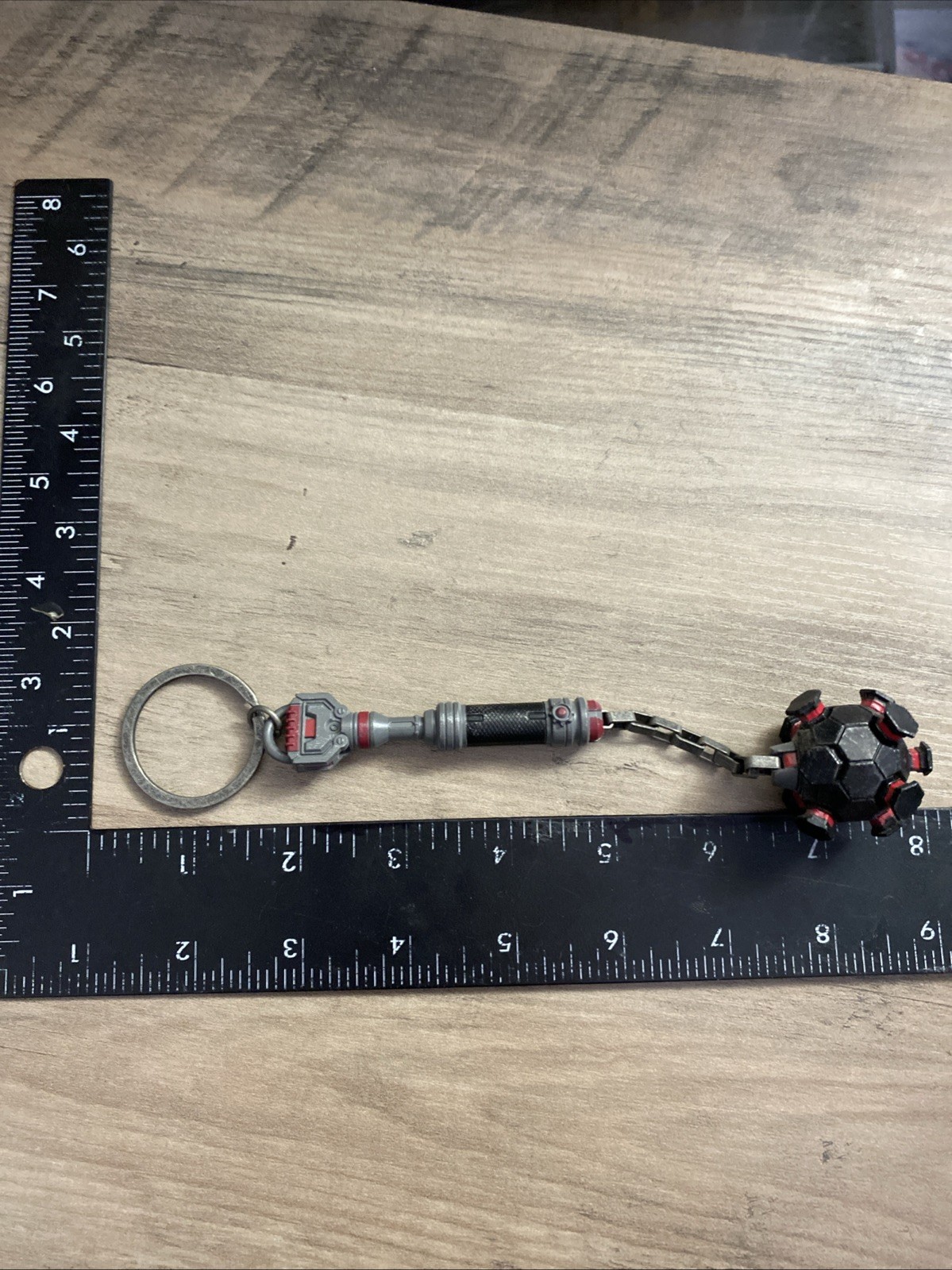 GEARS OF WAR 4 COLLECTOR’S EDITION Keychain & GODS OF WAR PIXEL PALS Lights Up