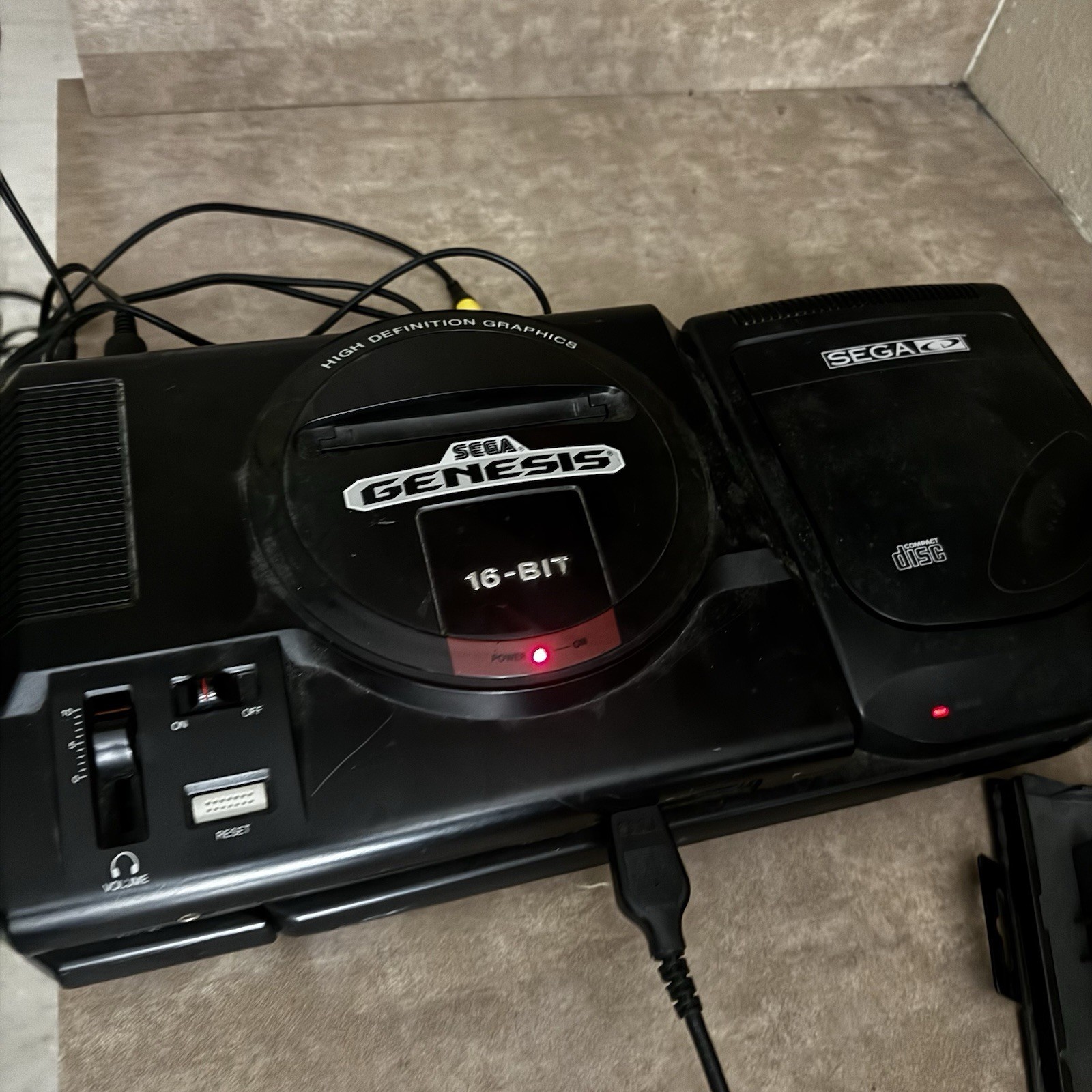 Sega Genesis Model 1 & Sega CD Model 2 Console Bundle Tested Dragons Lair Bundle