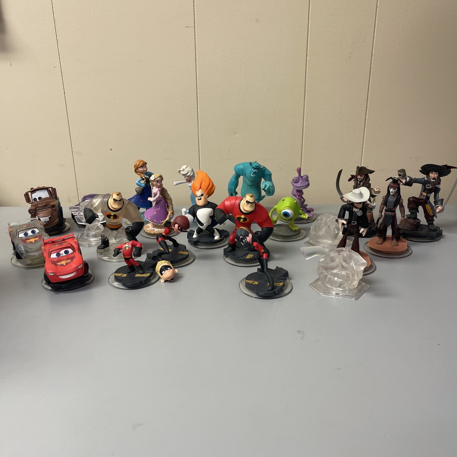 Disney Infinity 23 Character Lot Cars Frozen Incredibles Monsters Inc Pirates