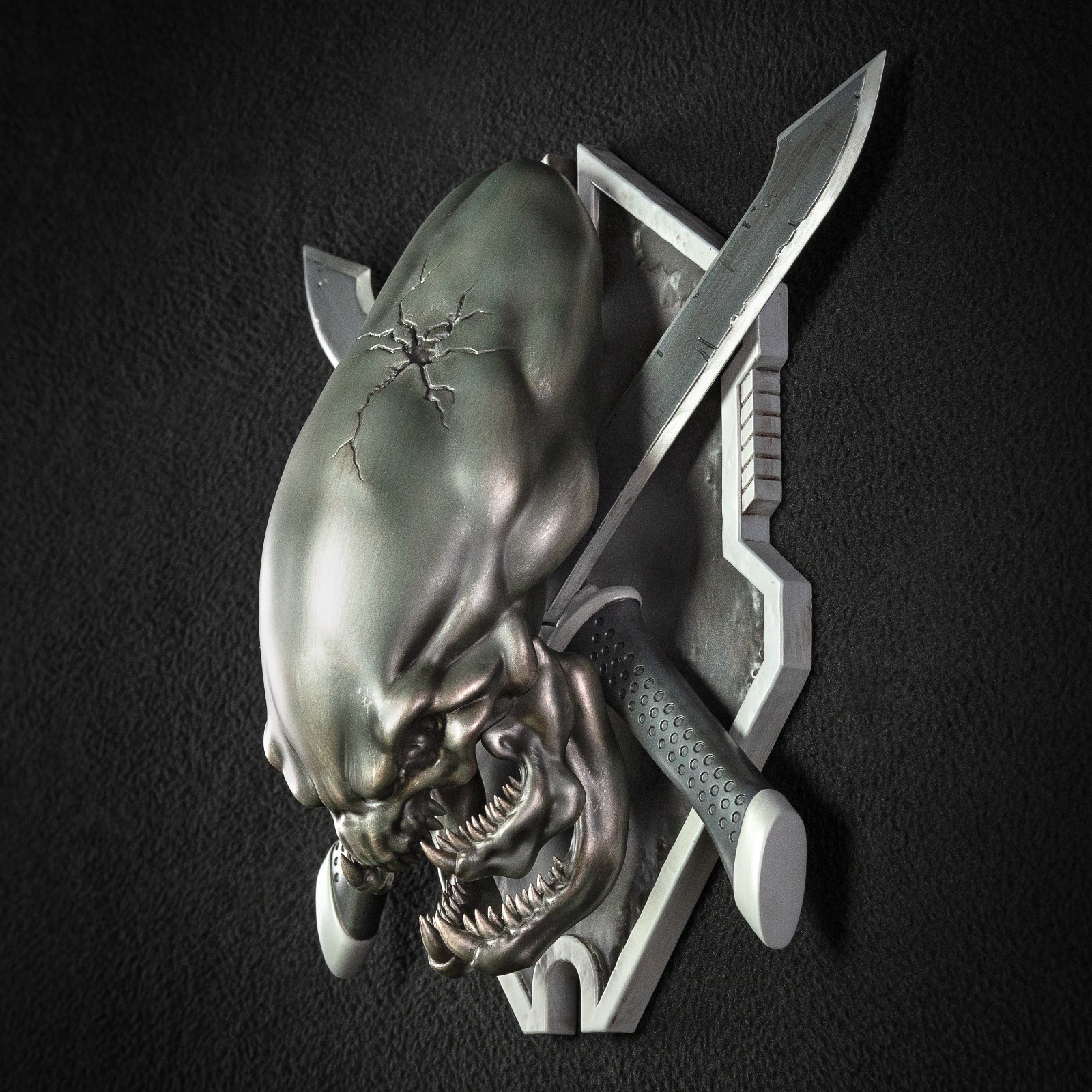 Halo Legendary Icon Sculpture Wall Mount (Grunt Edition)