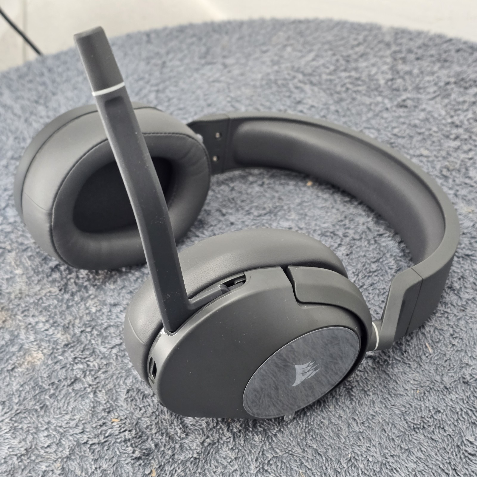 Corsair HS55 Wireless Core Gaming Headset – PC, PS5, Mac, Bluetooth | NwoB
