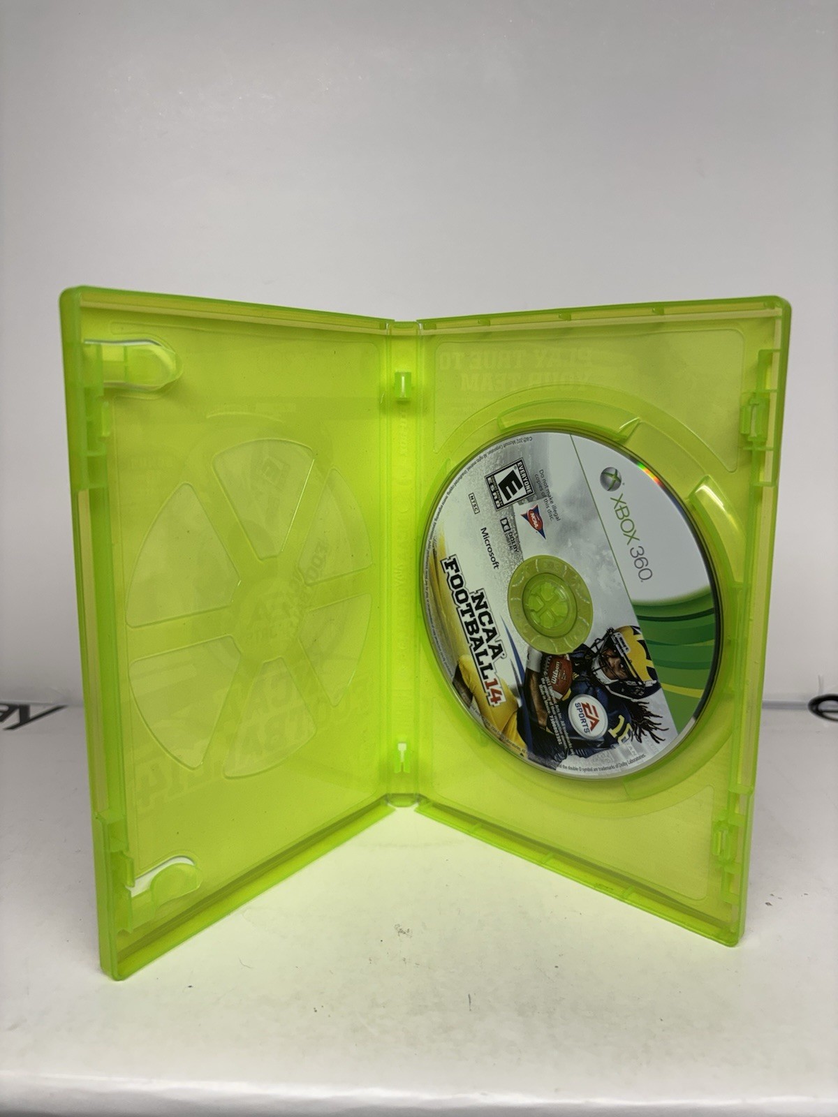 EA Sports NCAA Football 14 Kinect Compatible E 2013 Microsoft Xbox 360 NTSC-U/C