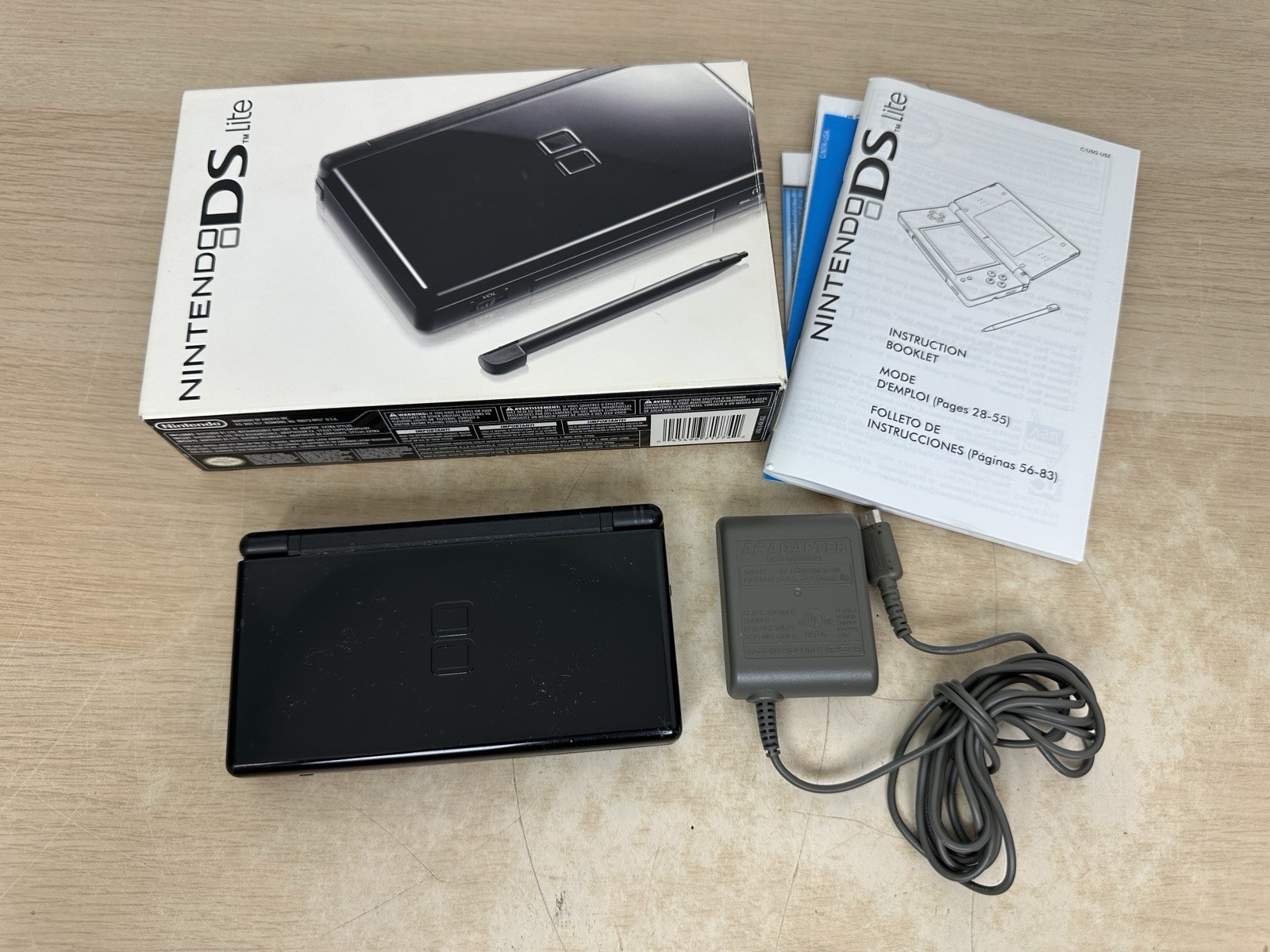 Nintendo DS Lite Onyx Black Handheld USG-001 Complete In Box CIB – WORKS! READ!