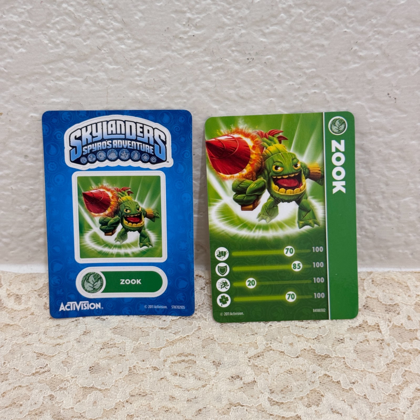 Skylanders Spyro’s Adventure Zook Figure 2011 Activision with 2 Cards Life