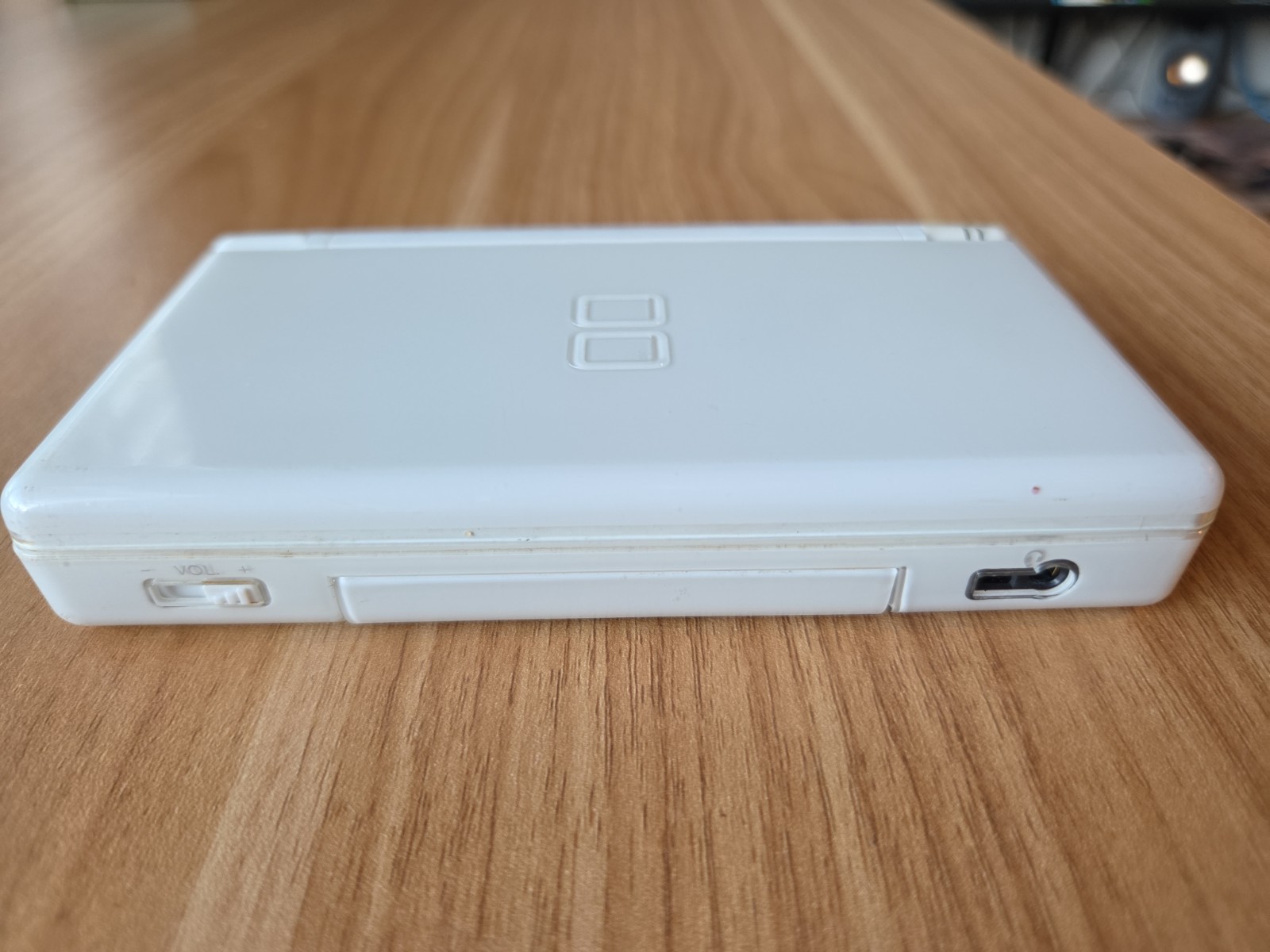 Nintendo DS Lite USG-001 Polar White w/ Charger US SELLER