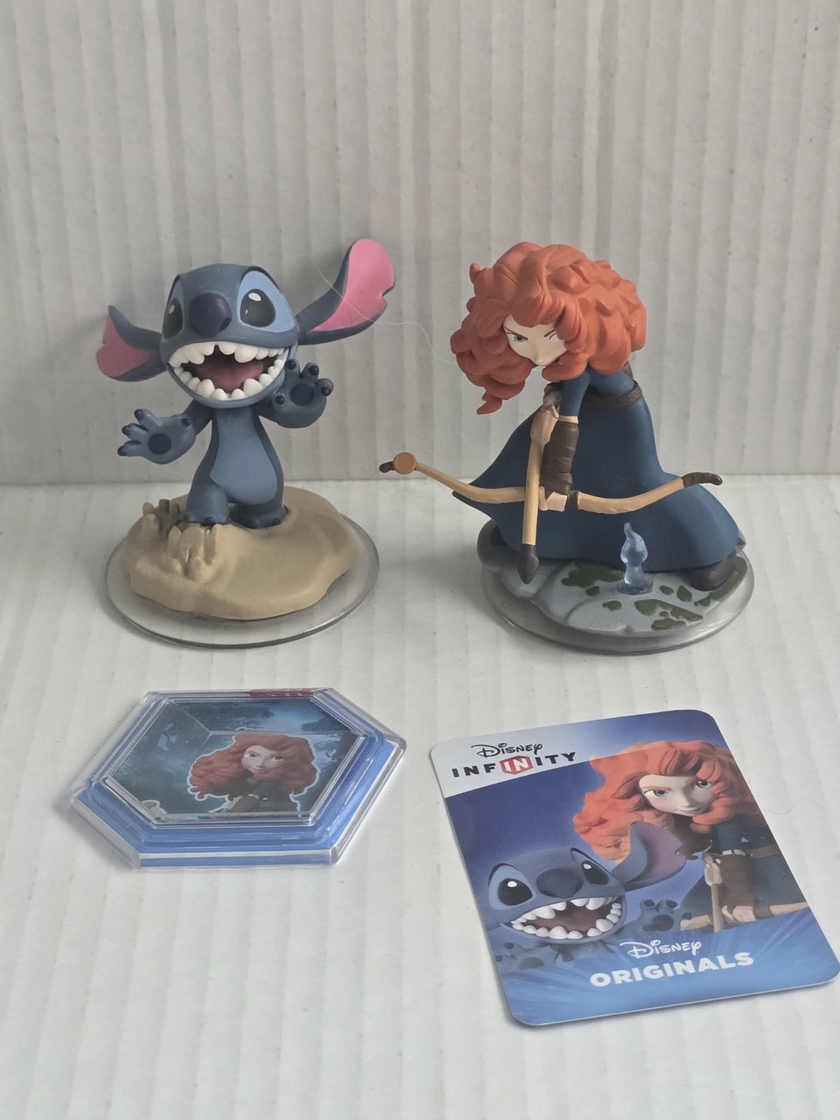 Disney Infinity Brave’s Merida and Stitch, Disc & Card – Video Game Accessory