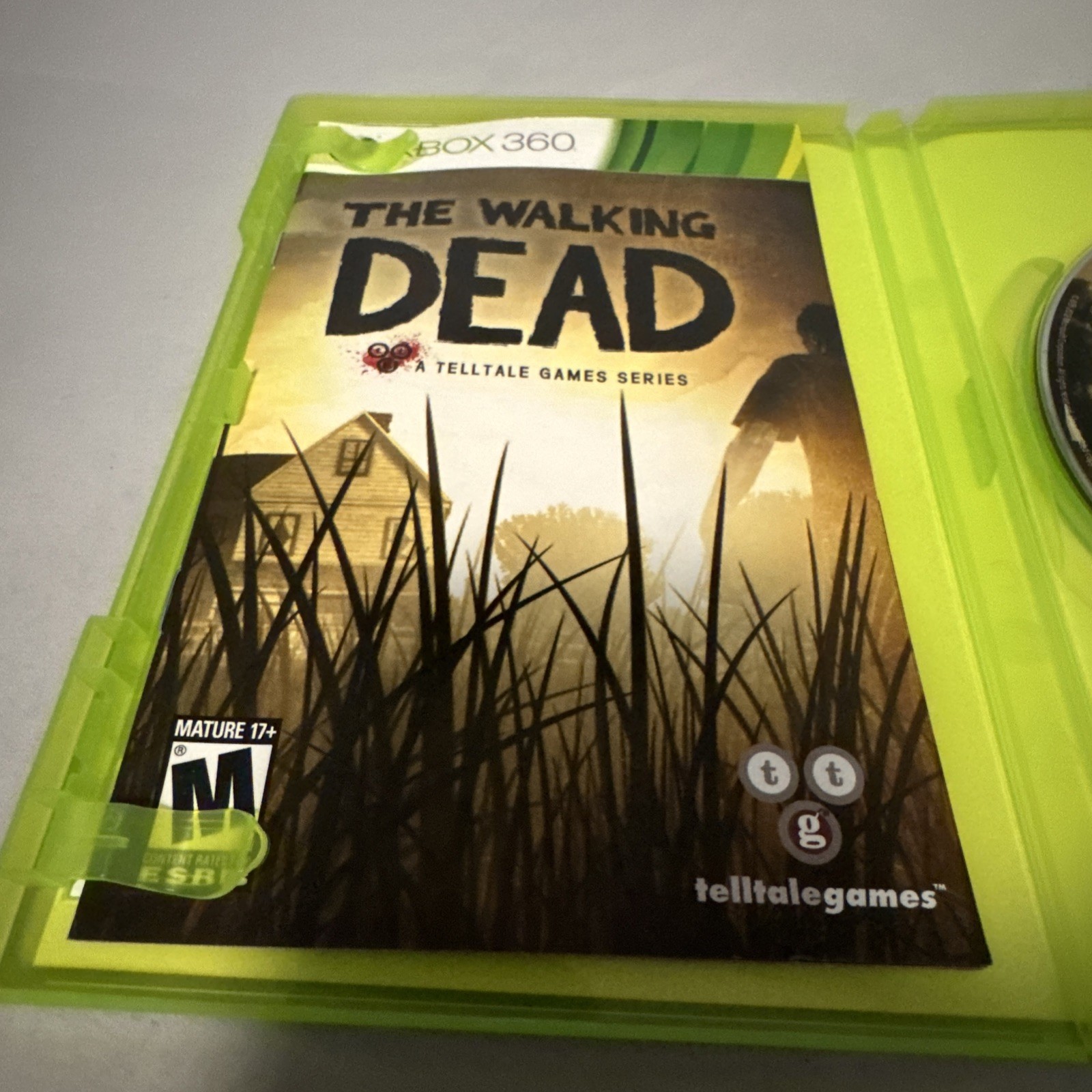 The Walking Dead (Xbox 360) CIB COMPLETE- Tested