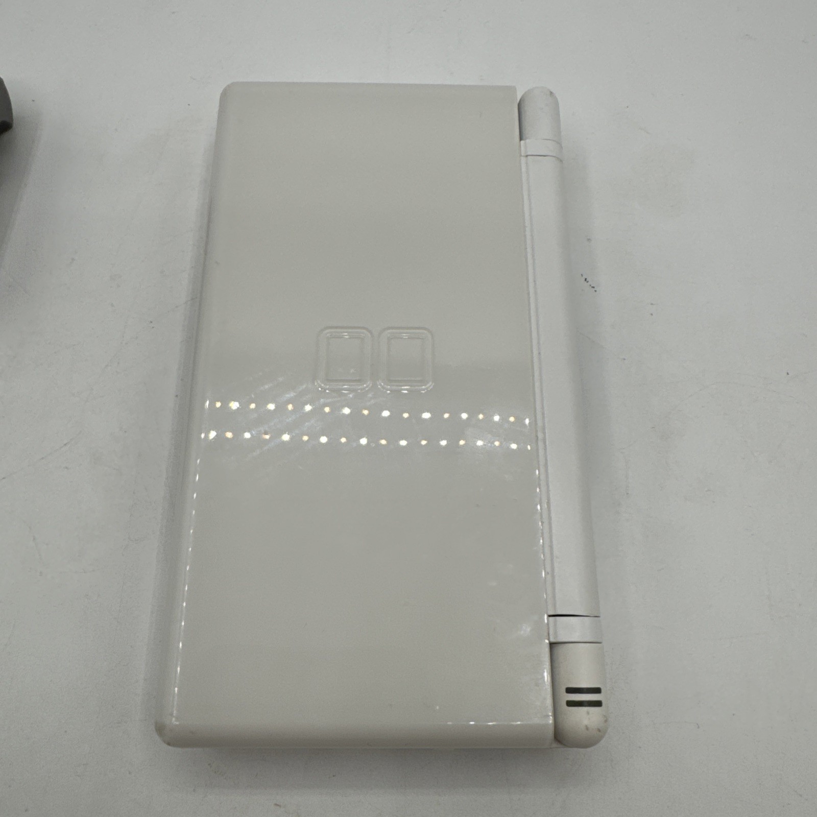 Nintendo DS Lite Handheld Console – Polar White Tested W/ Stylus & Charger