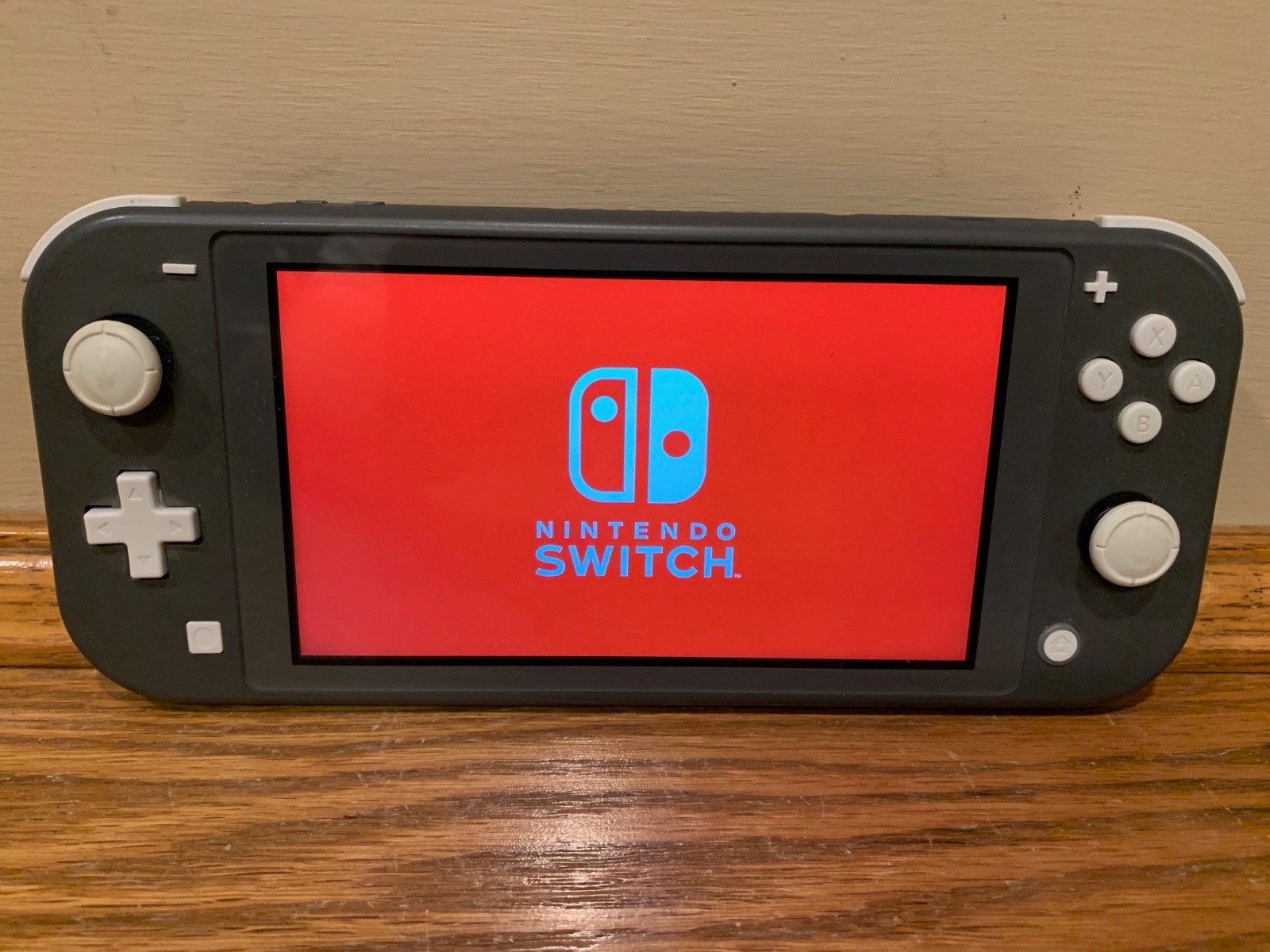 Nintendo Switch Lite HDH-001 Handheld Console Gray 32GB 720p HD with Controller