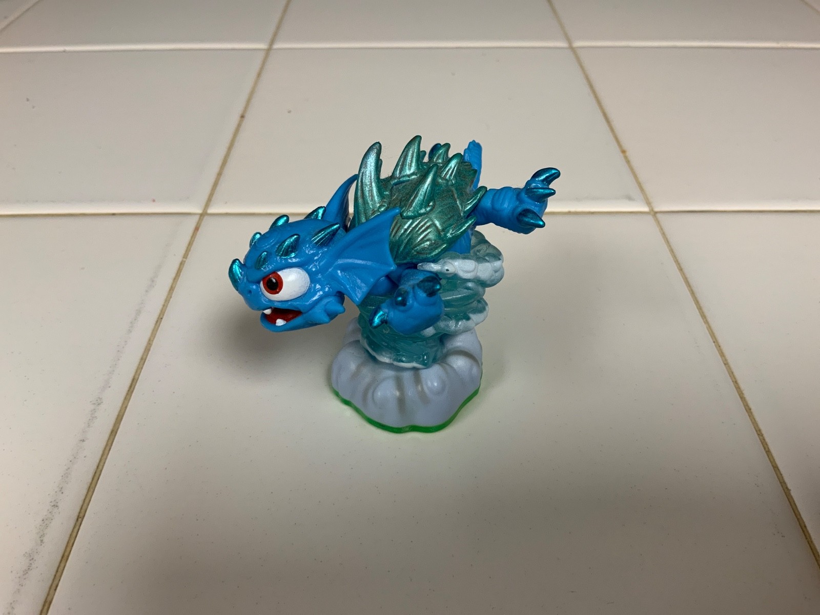 Skylanders Spyros Adventure lot(4): Sunburn, Trigger Happy, Warnado, & Voodood