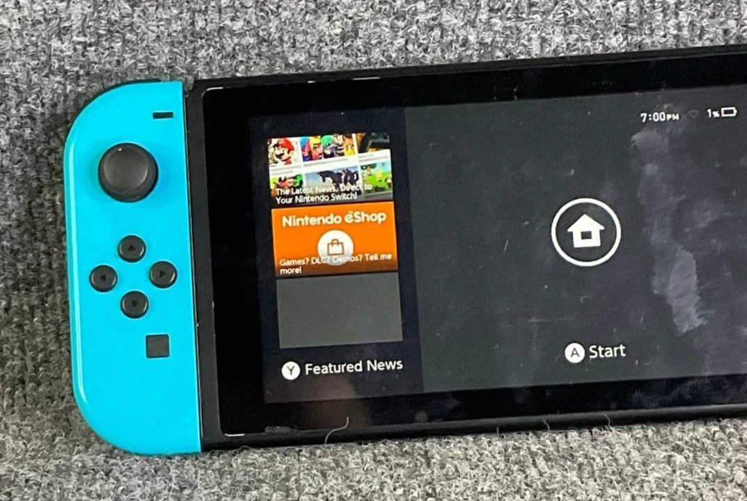 Nintendo Switch 32GB Console Neon Red Blue Joy-Cons Used Box