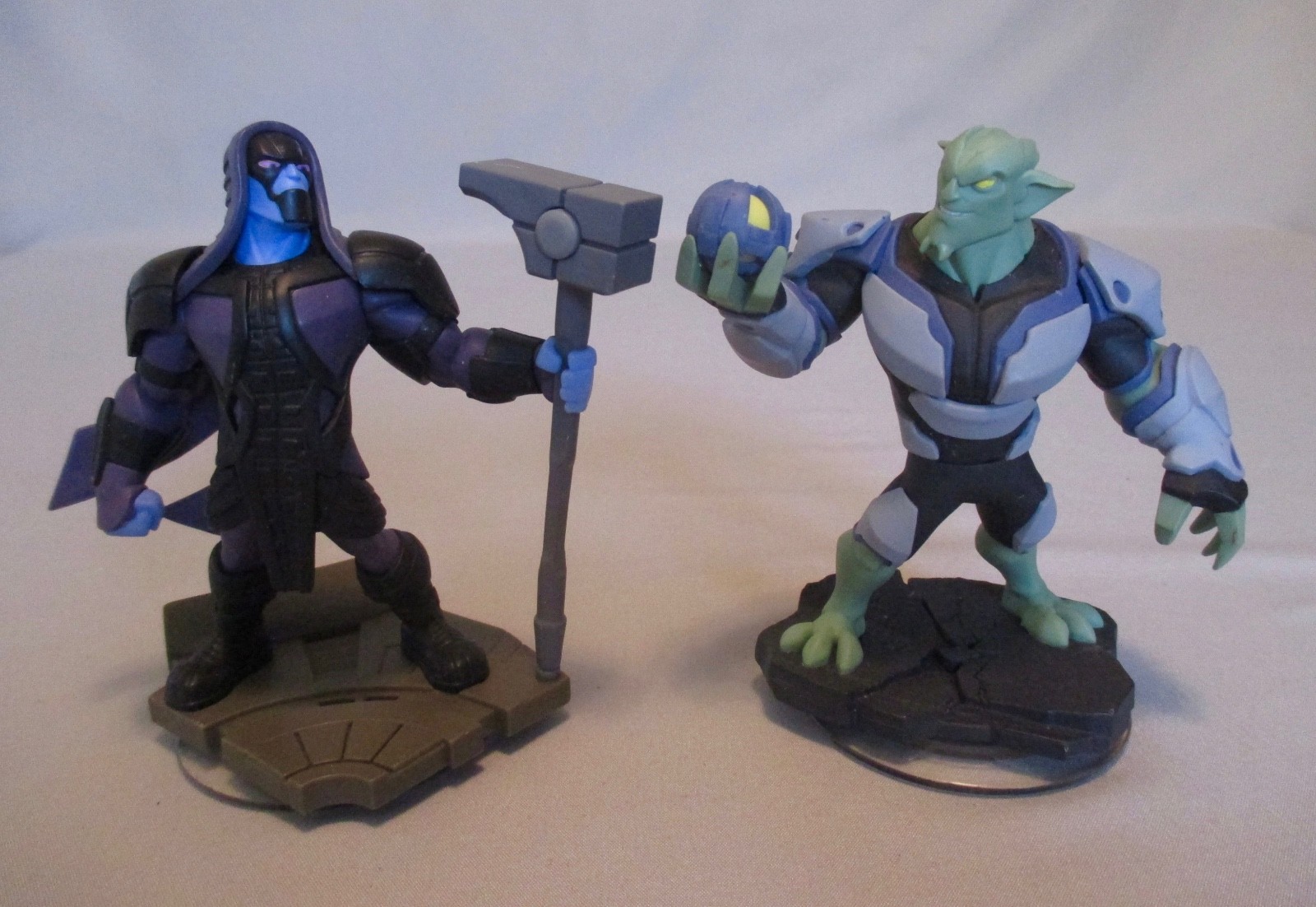 Disney Infinity 2.0 Figures Lot of 13 – Iron Man Thor Captain America Hulk Widow
