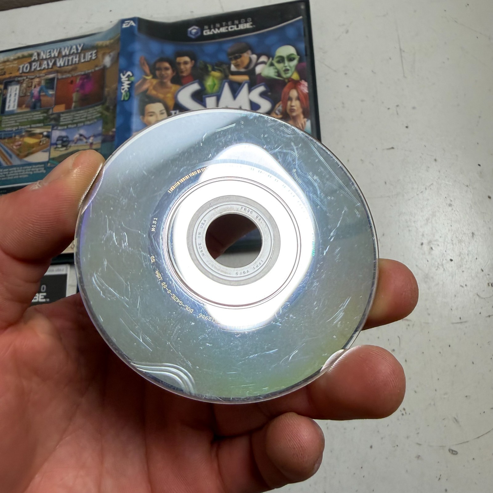 The Sims 2 (Nintendo GameCube, 2005) EA Life Simulation Strategy Game Complete