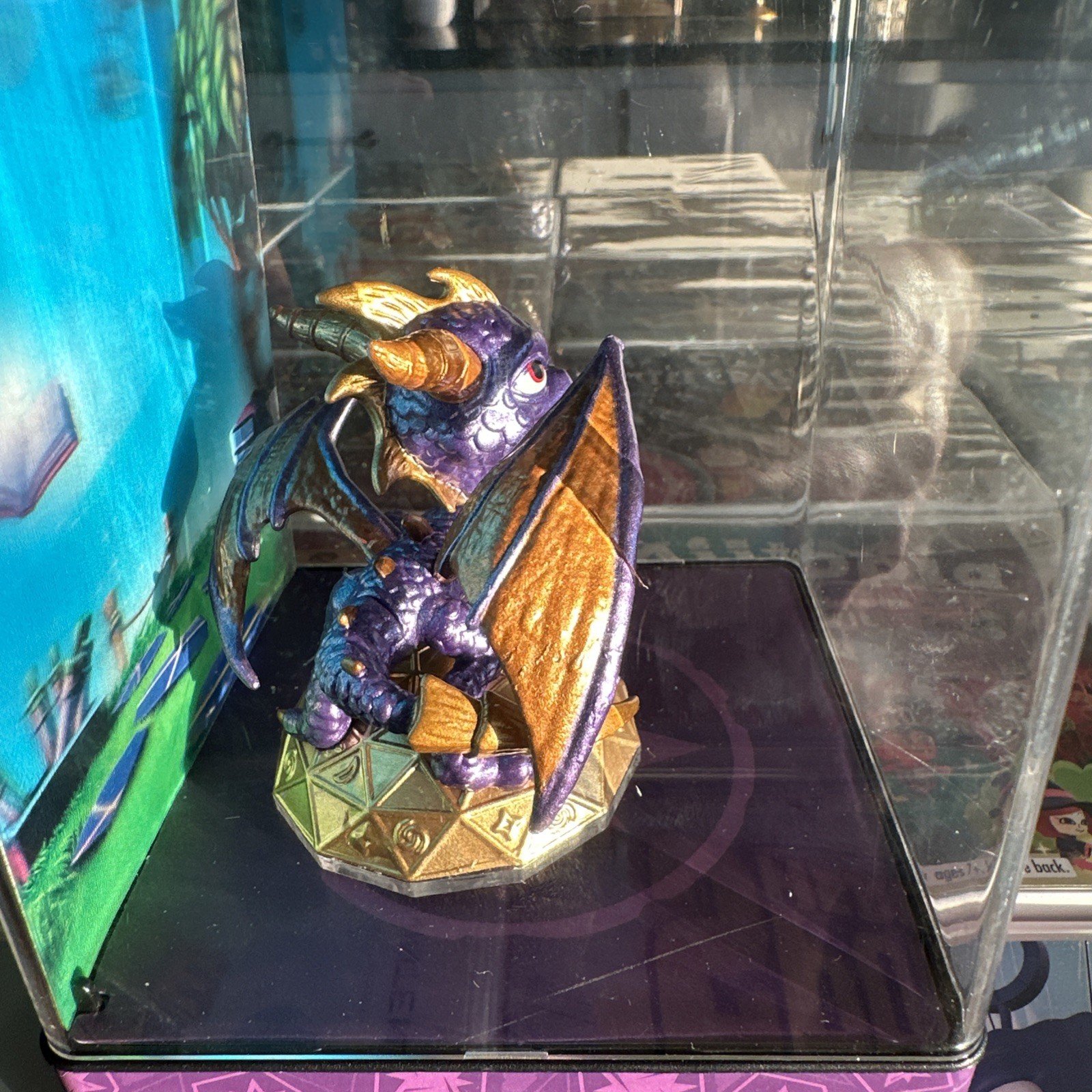 Skylanders Eon’s Elite Spyro in Case Cleaned and Tested