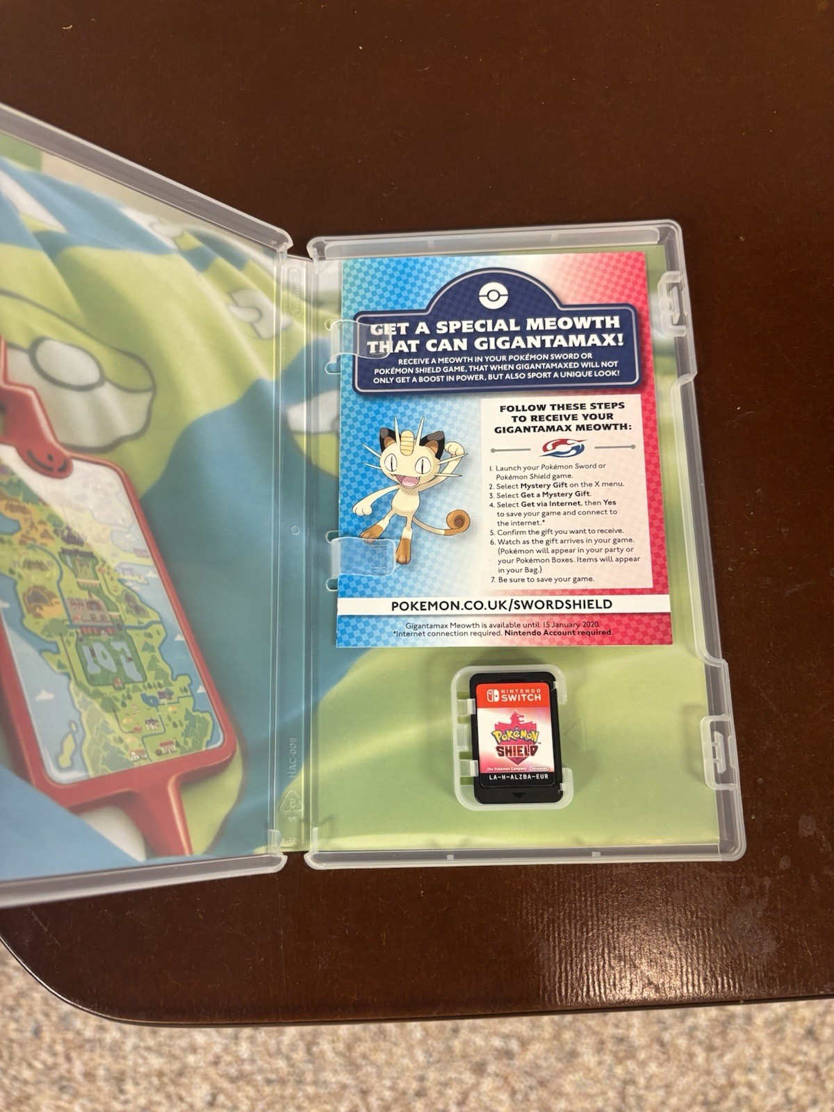Pokémon Shield Nintendo Switch PAL PEGI 7 RPG 2019 Nintendo Manual Included