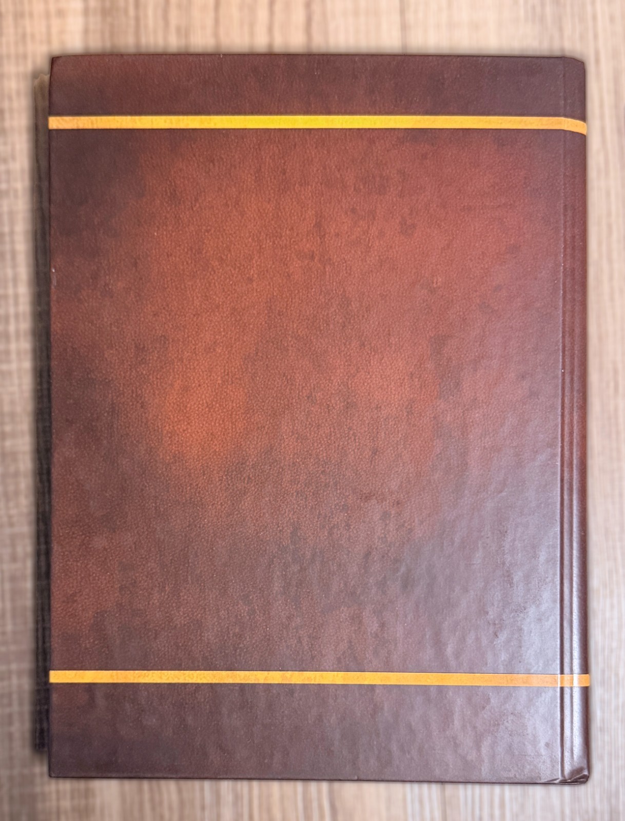 FALLOUT 4 Vault Dweller’s Survival Guide Hardcover Book (Complete with Extras)